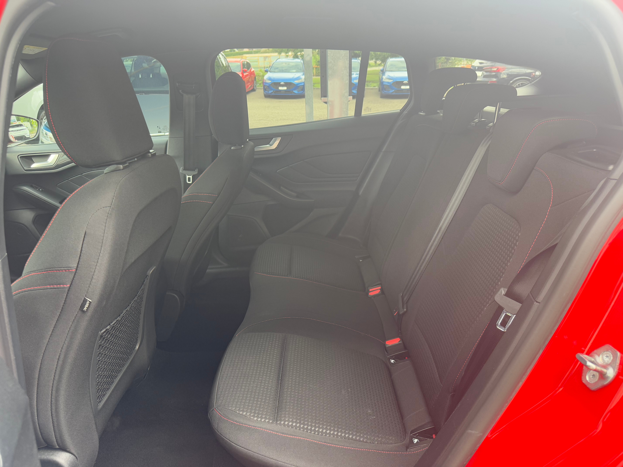 listing desktop thumbnail image 6