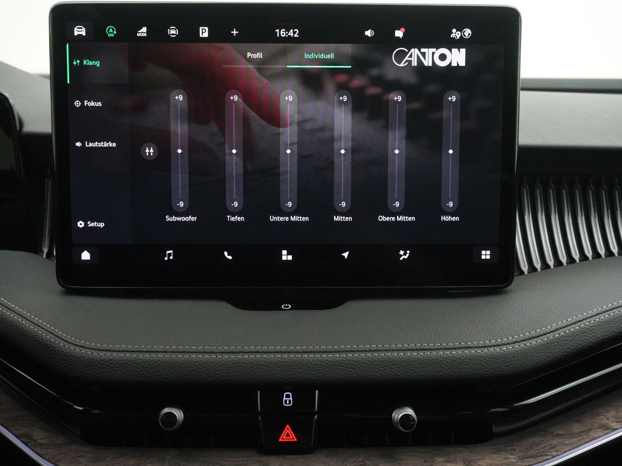 listing desktop thumbnail image 21