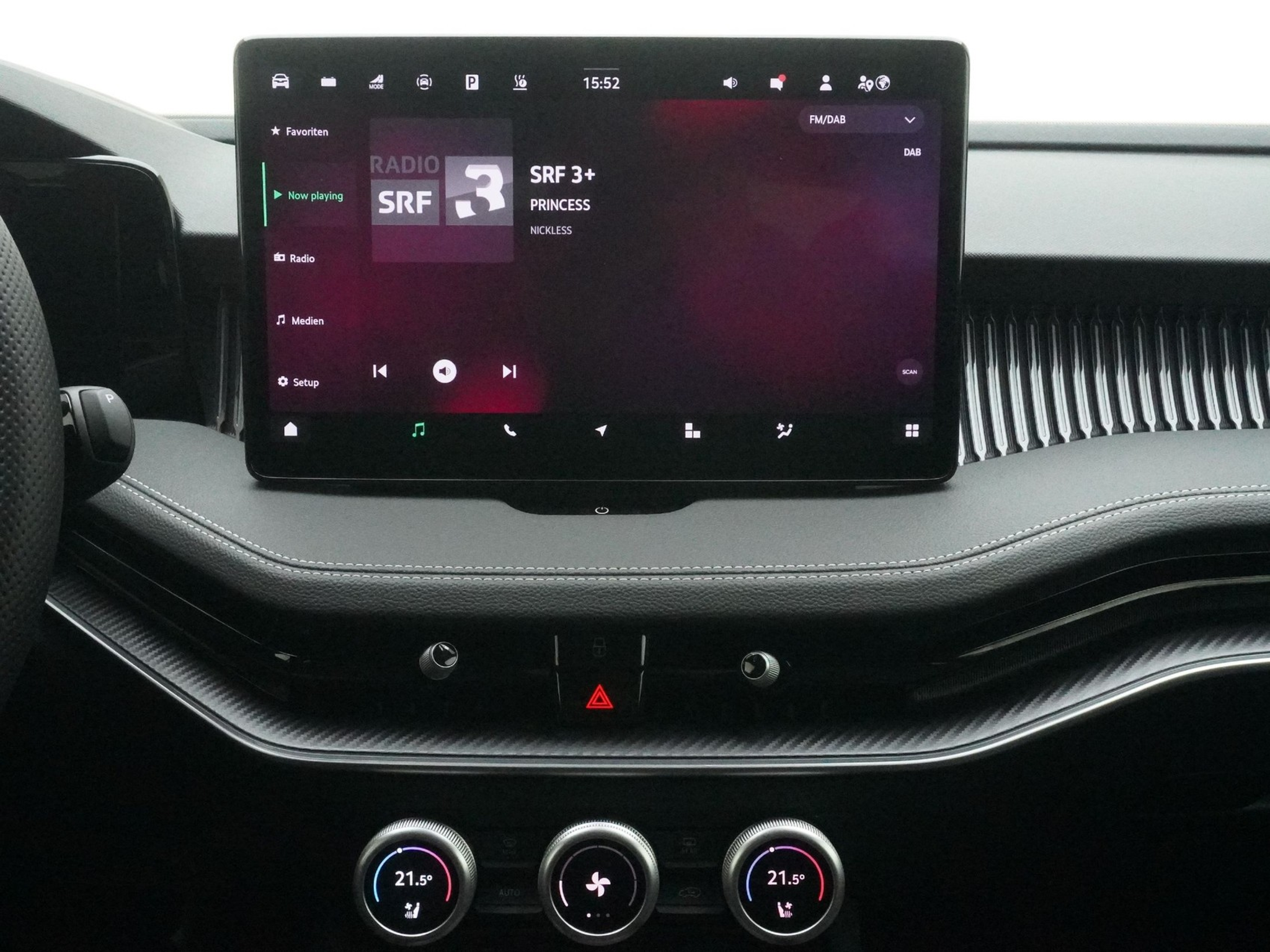 listing desktop thumbnail image 25