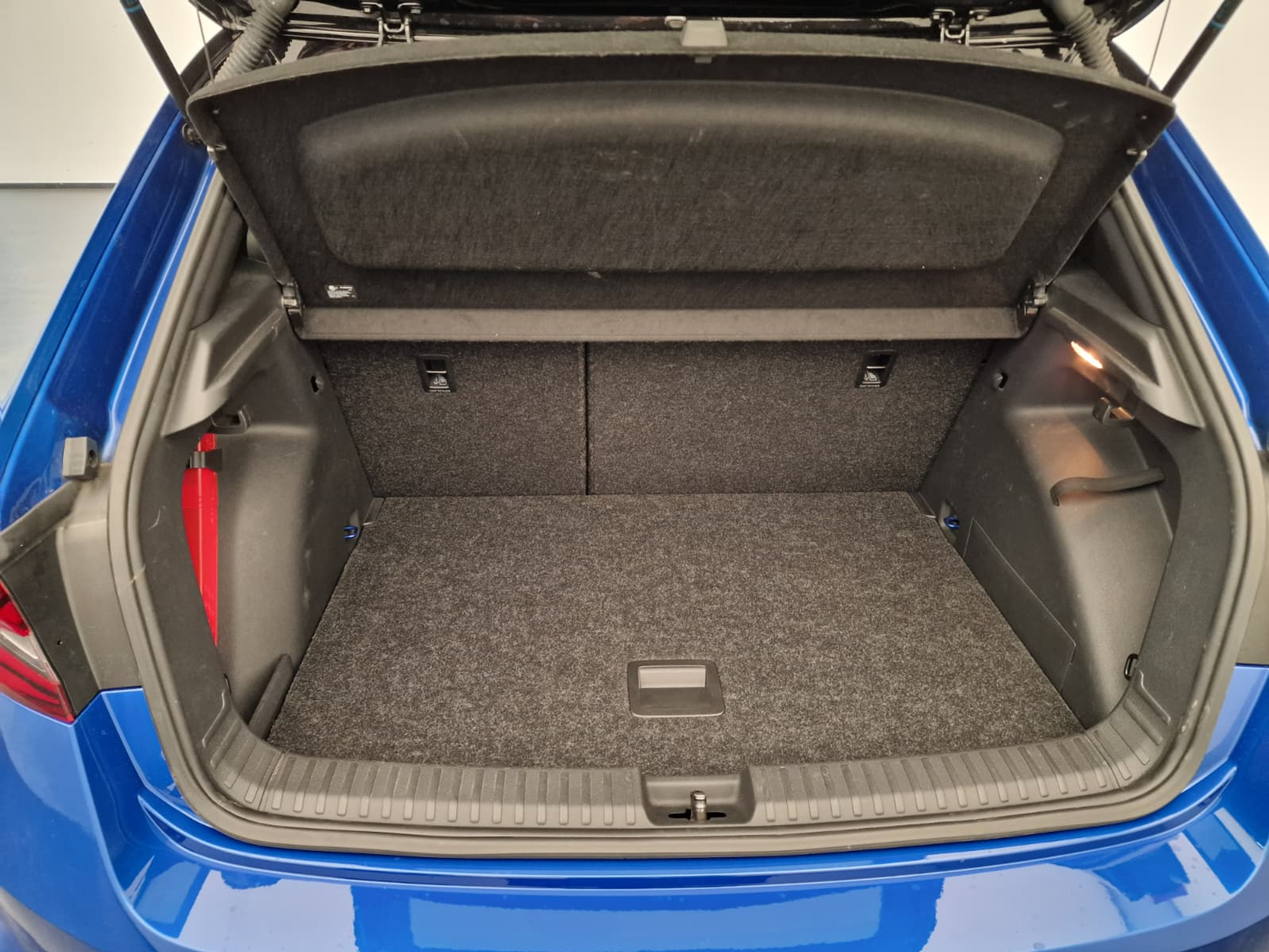 listing desktop thumbnail image 14