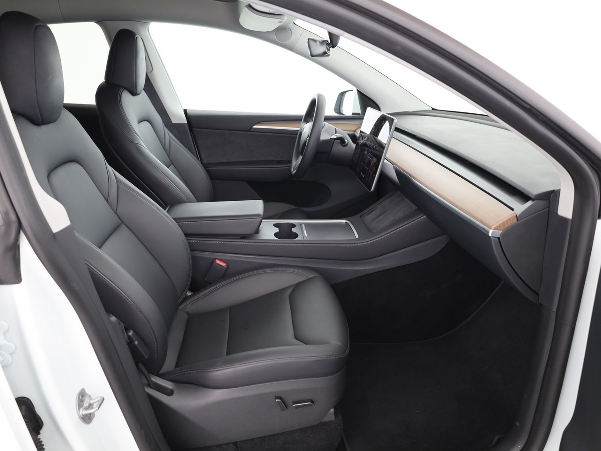 listing desktop thumbnail image 8