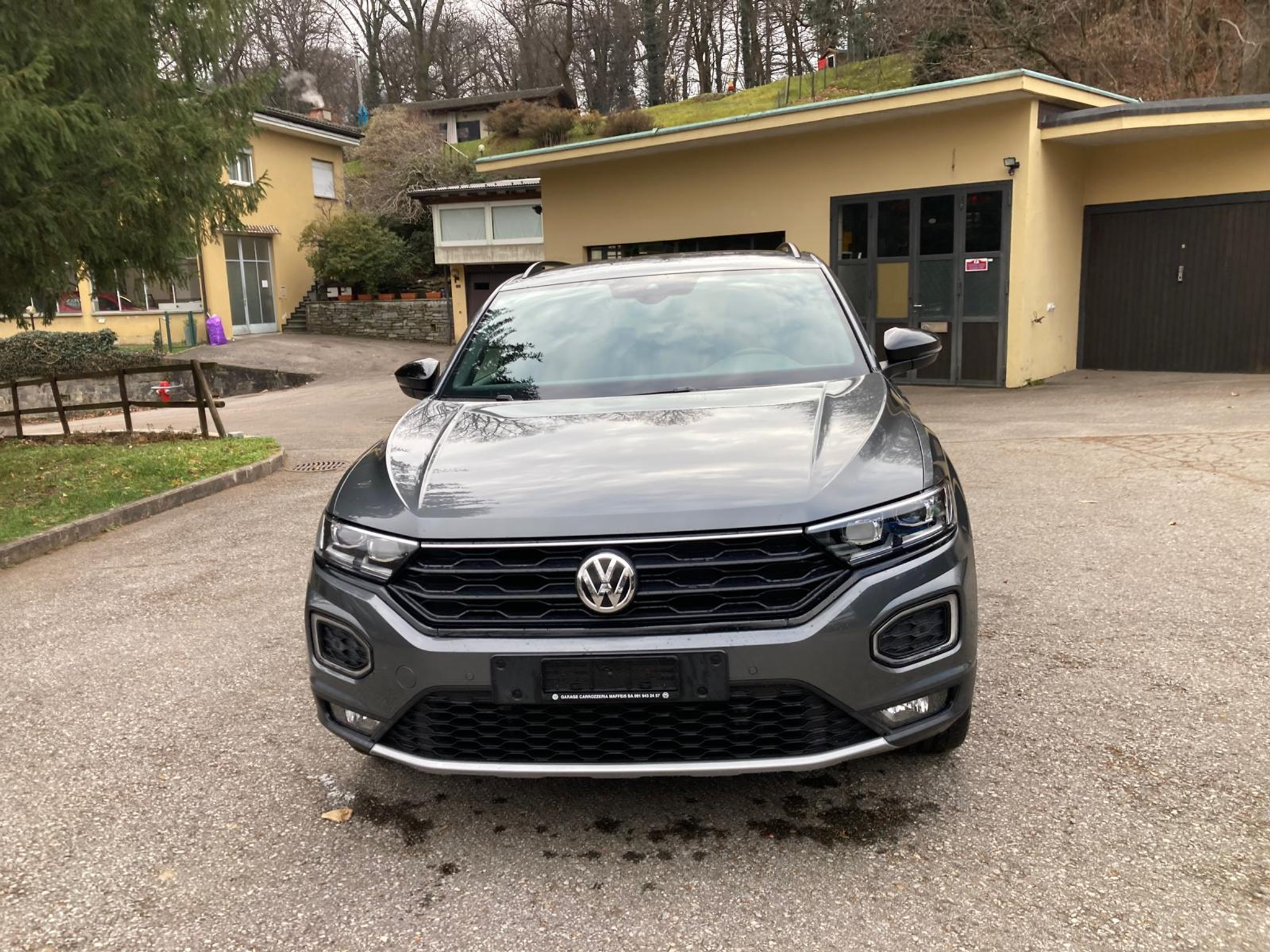 listing desktop thumbnail image 1