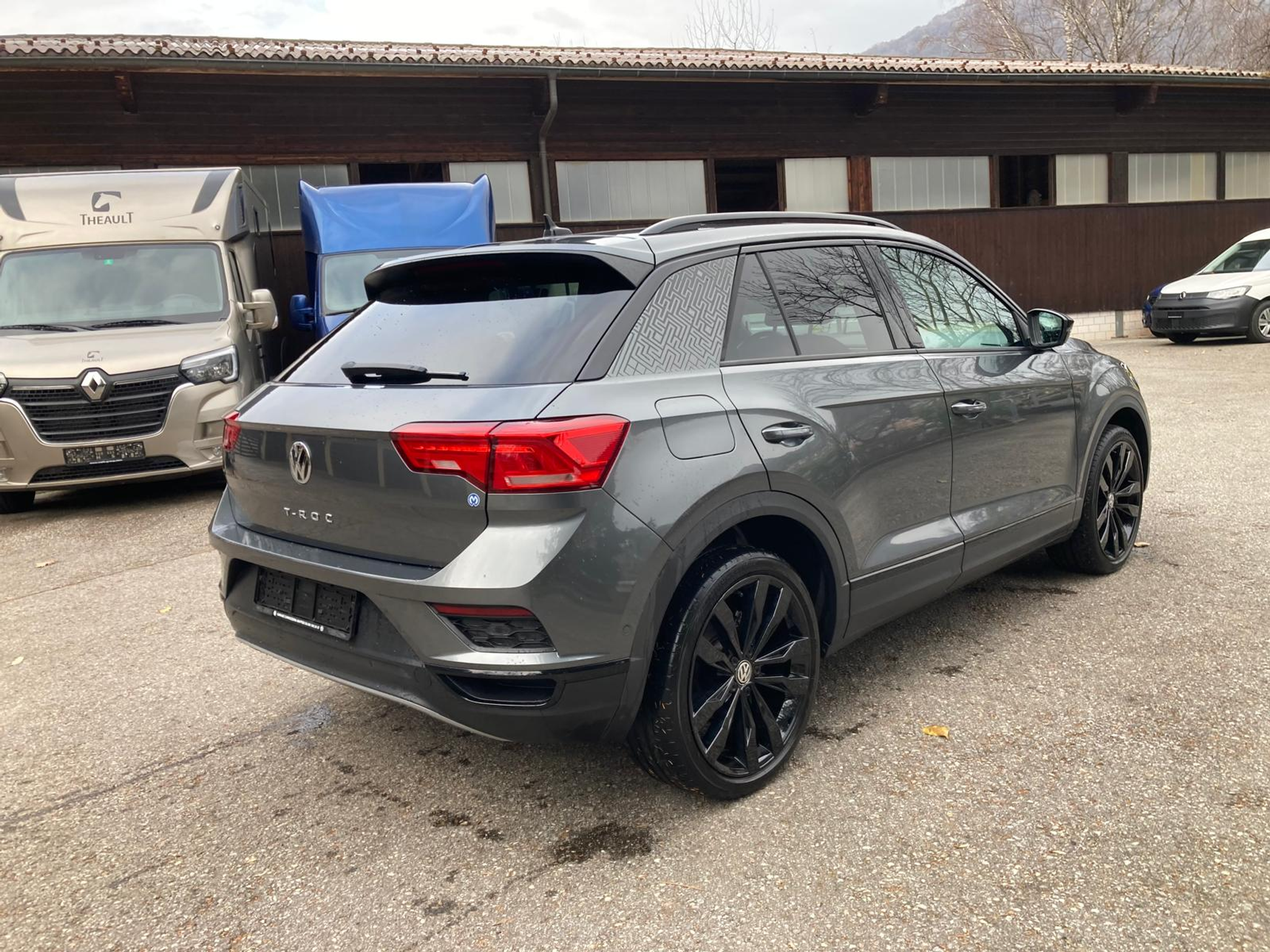 listing desktop thumbnail image 6