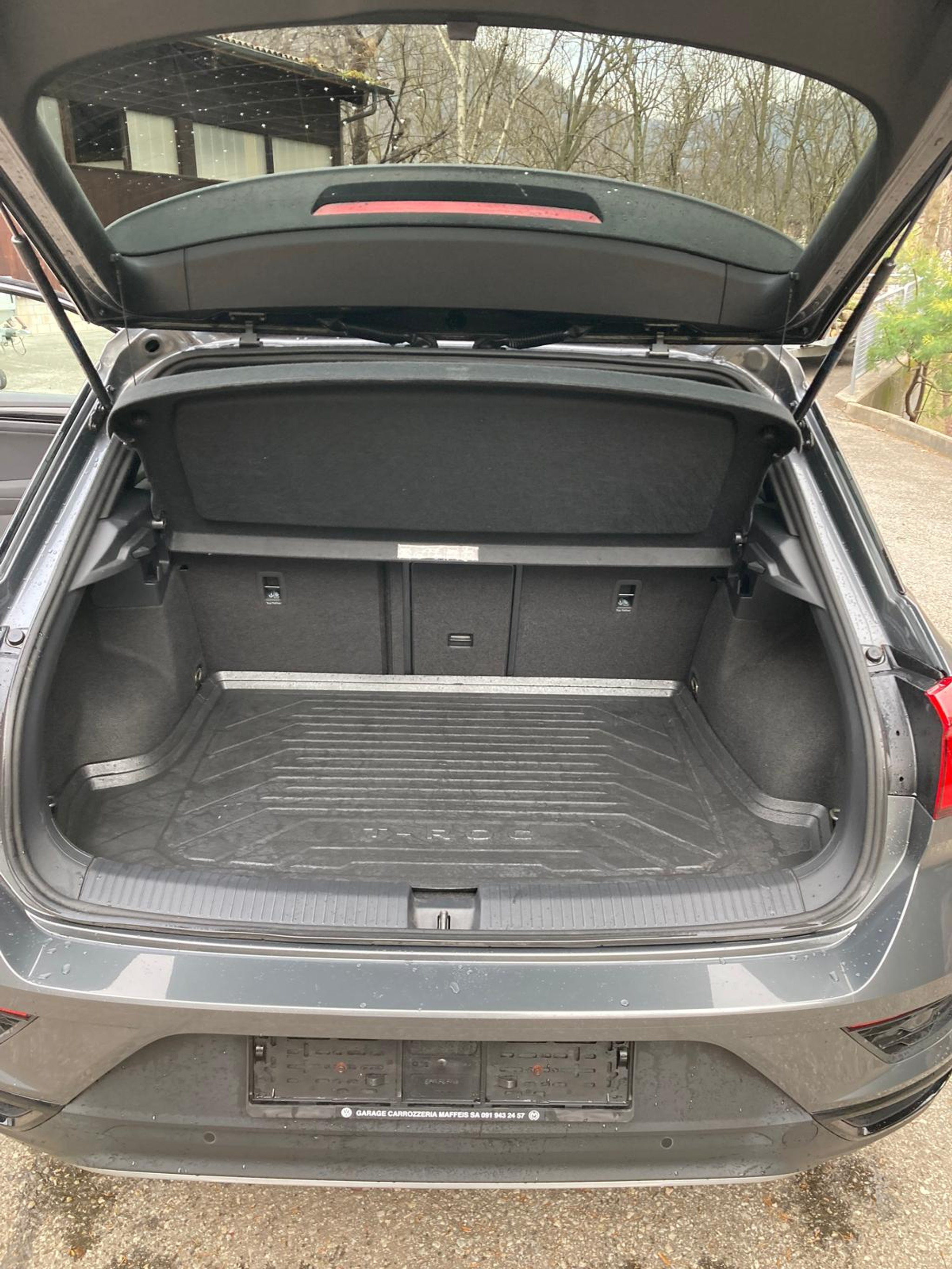 listing desktop thumbnail image 8