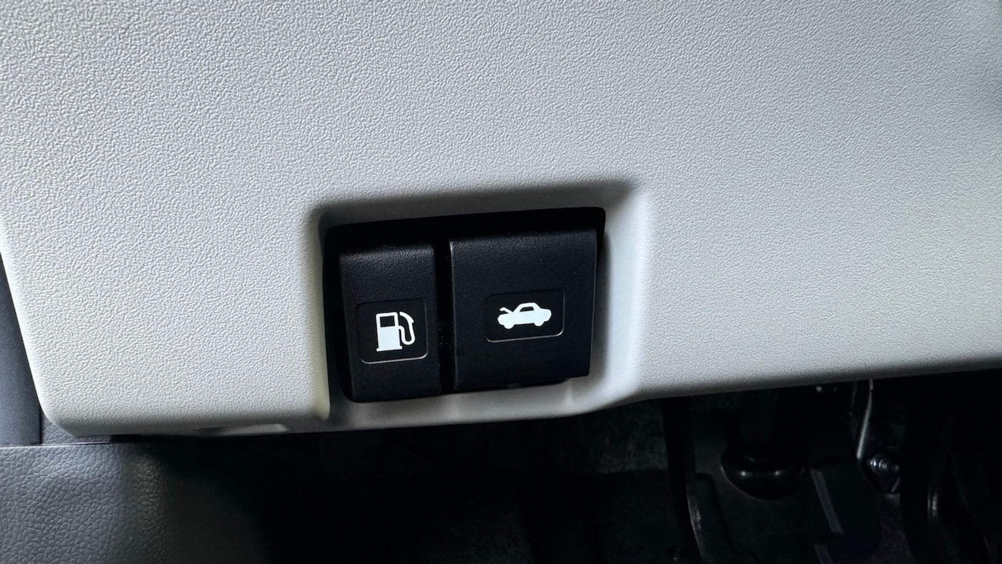 listing desktop thumbnail image 25