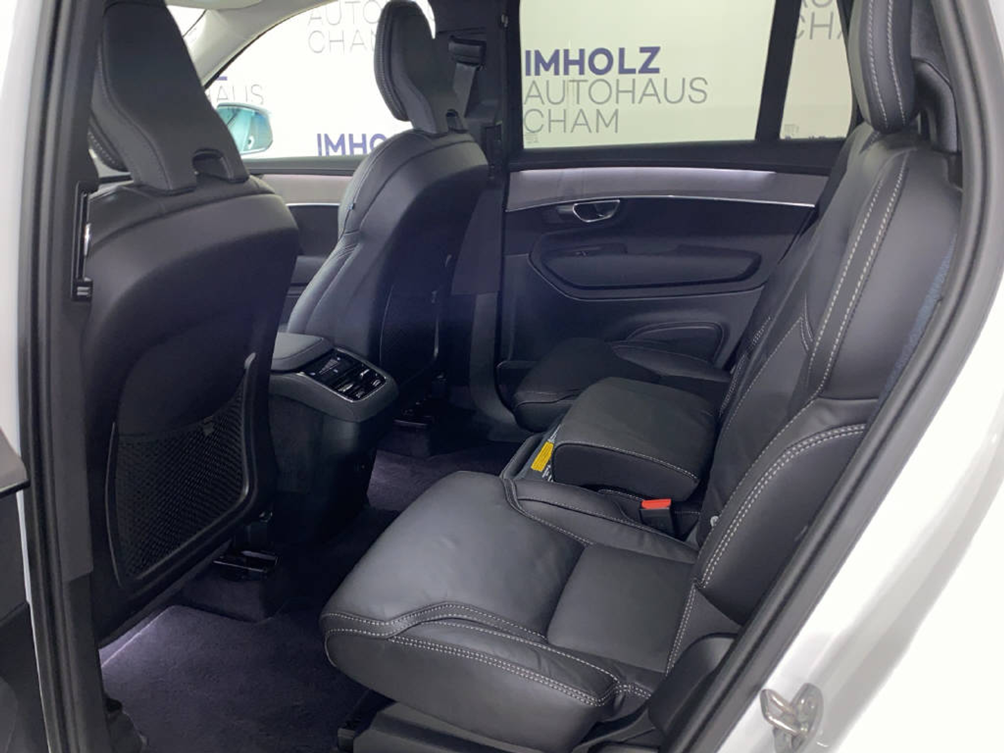 listing desktop thumbnail image 16