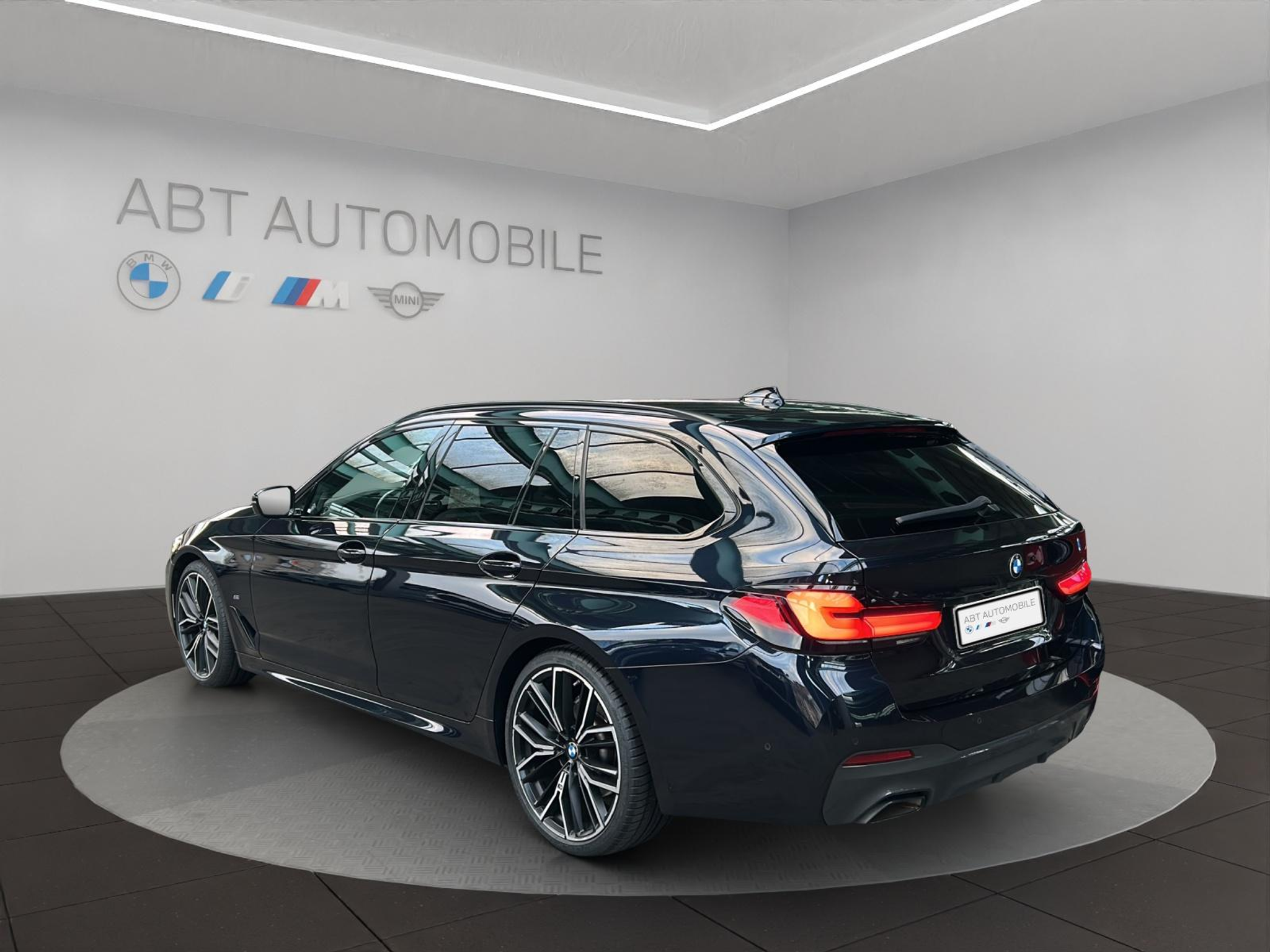 listing desktop thumbnail image 3