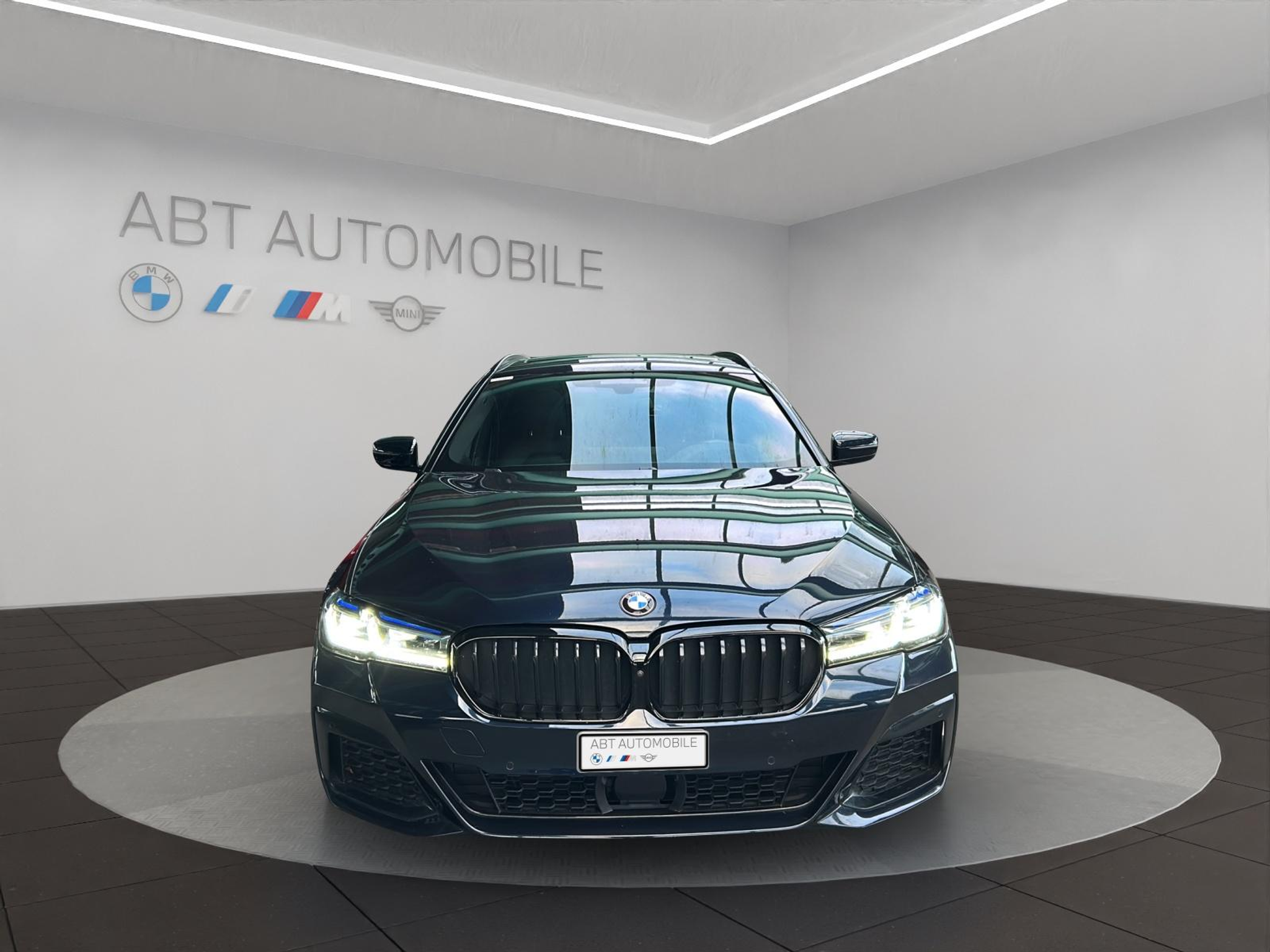 listing desktop thumbnail image 1