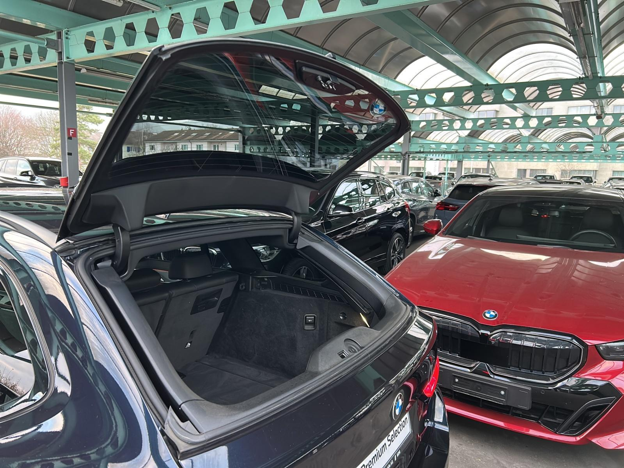 listing desktop thumbnail image 14