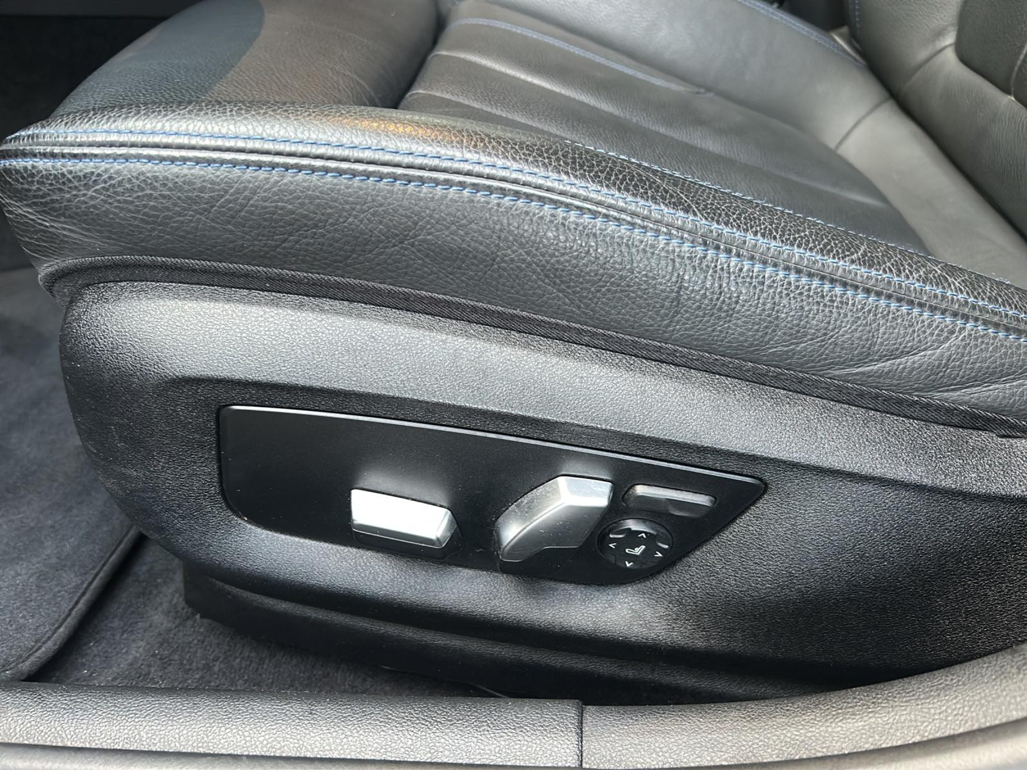 listing desktop thumbnail image 18