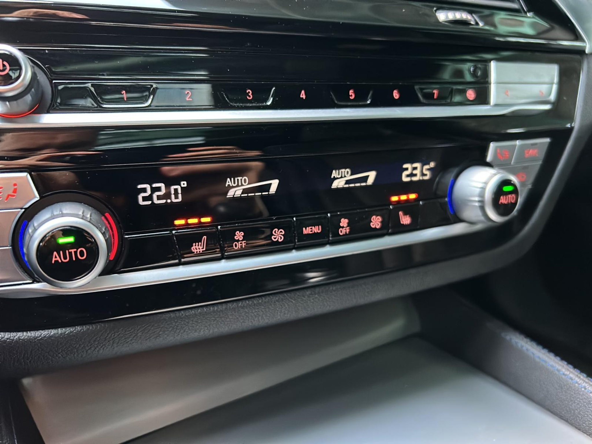 listing desktop thumbnail image 17