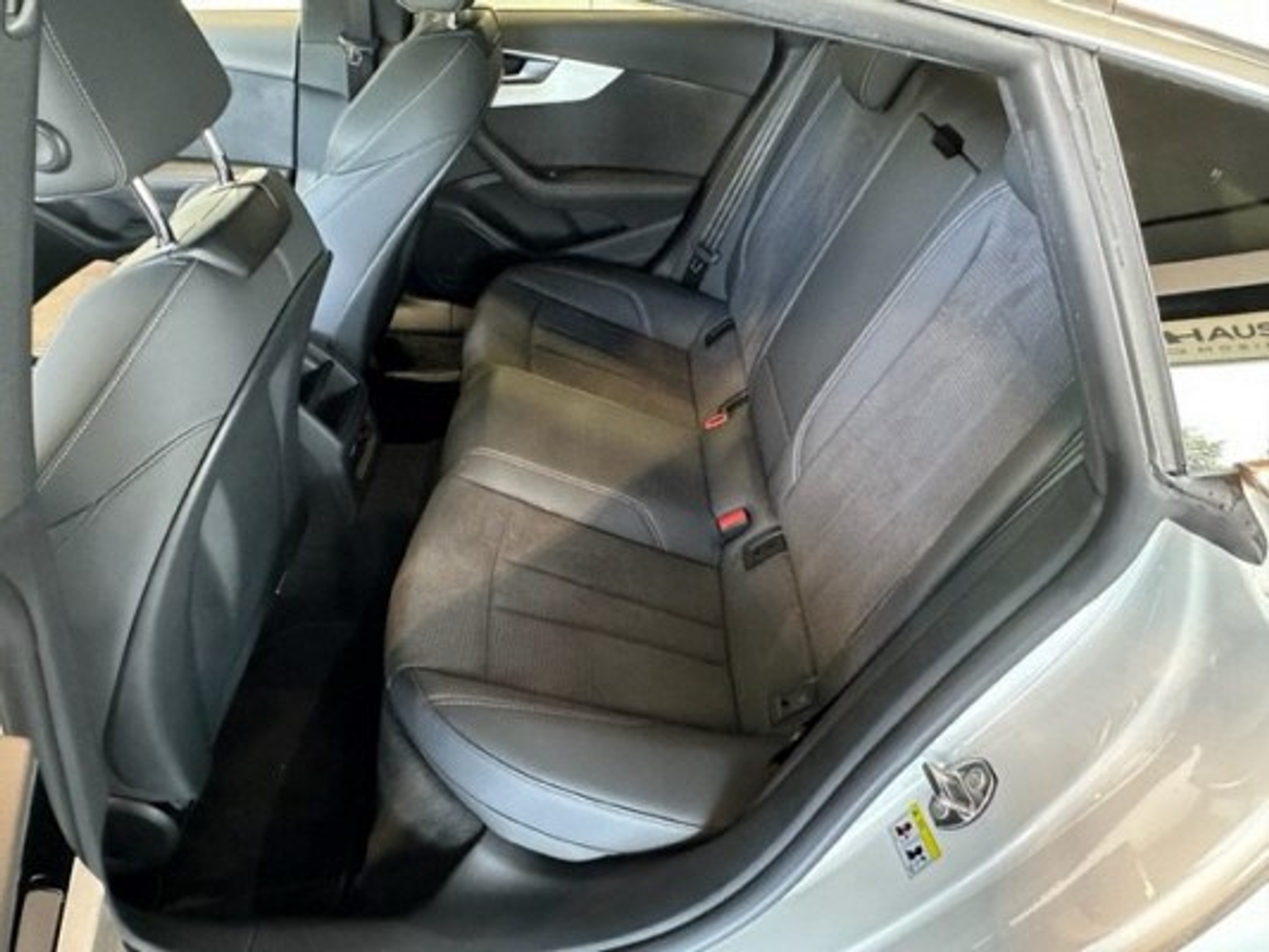 listing desktop thumbnail image 13