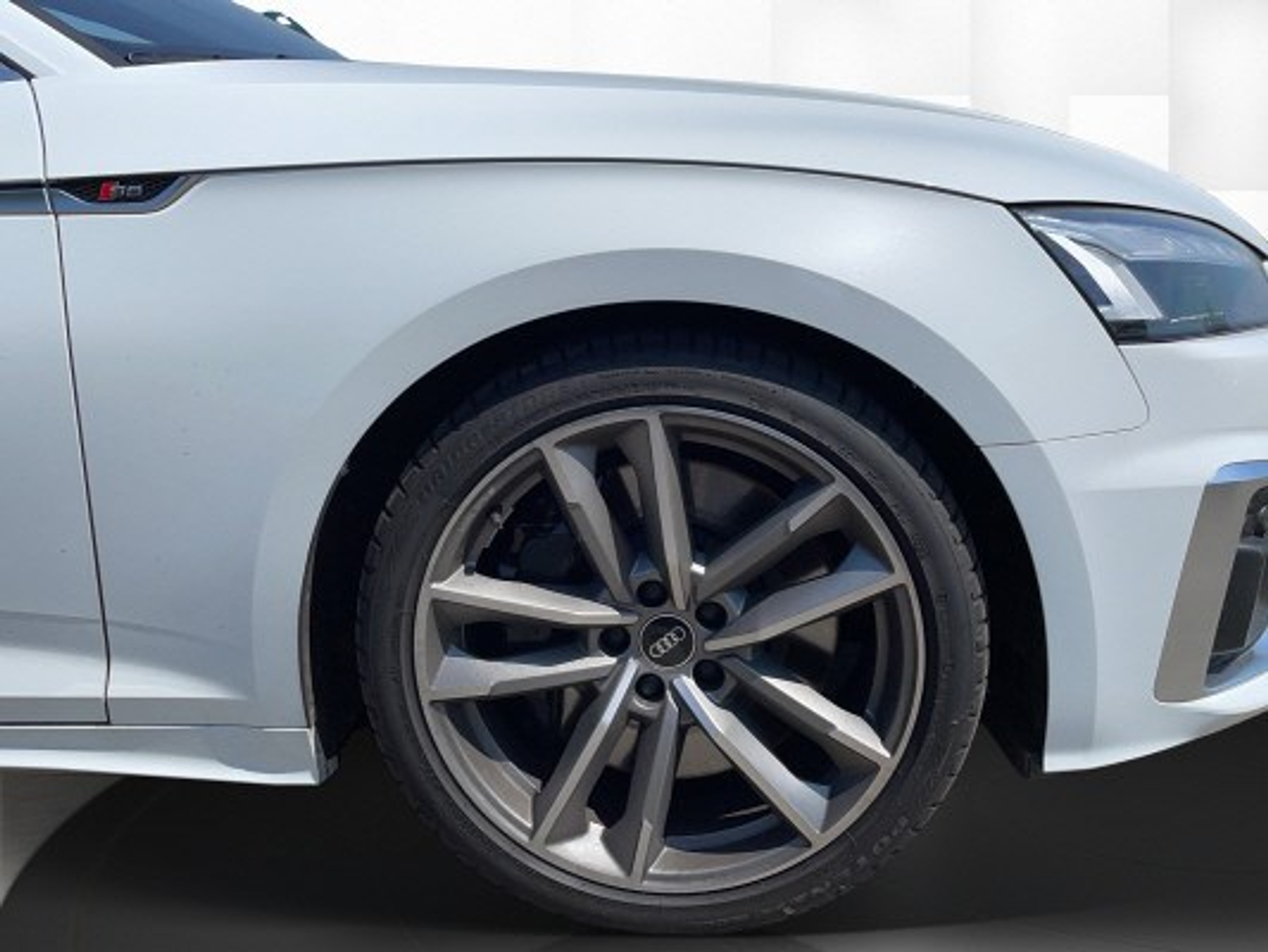 listing desktop thumbnail image 6