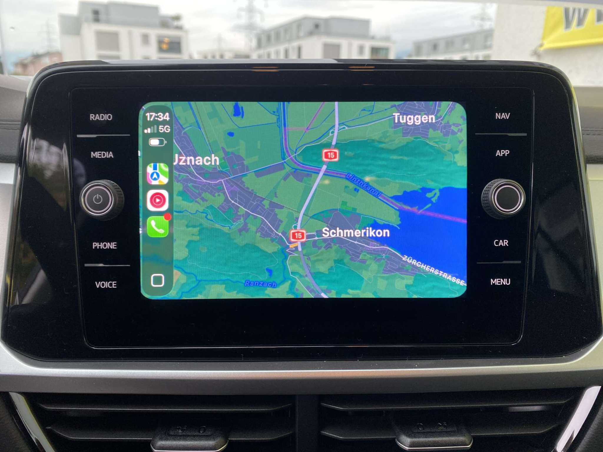 listing desktop thumbnail image 1