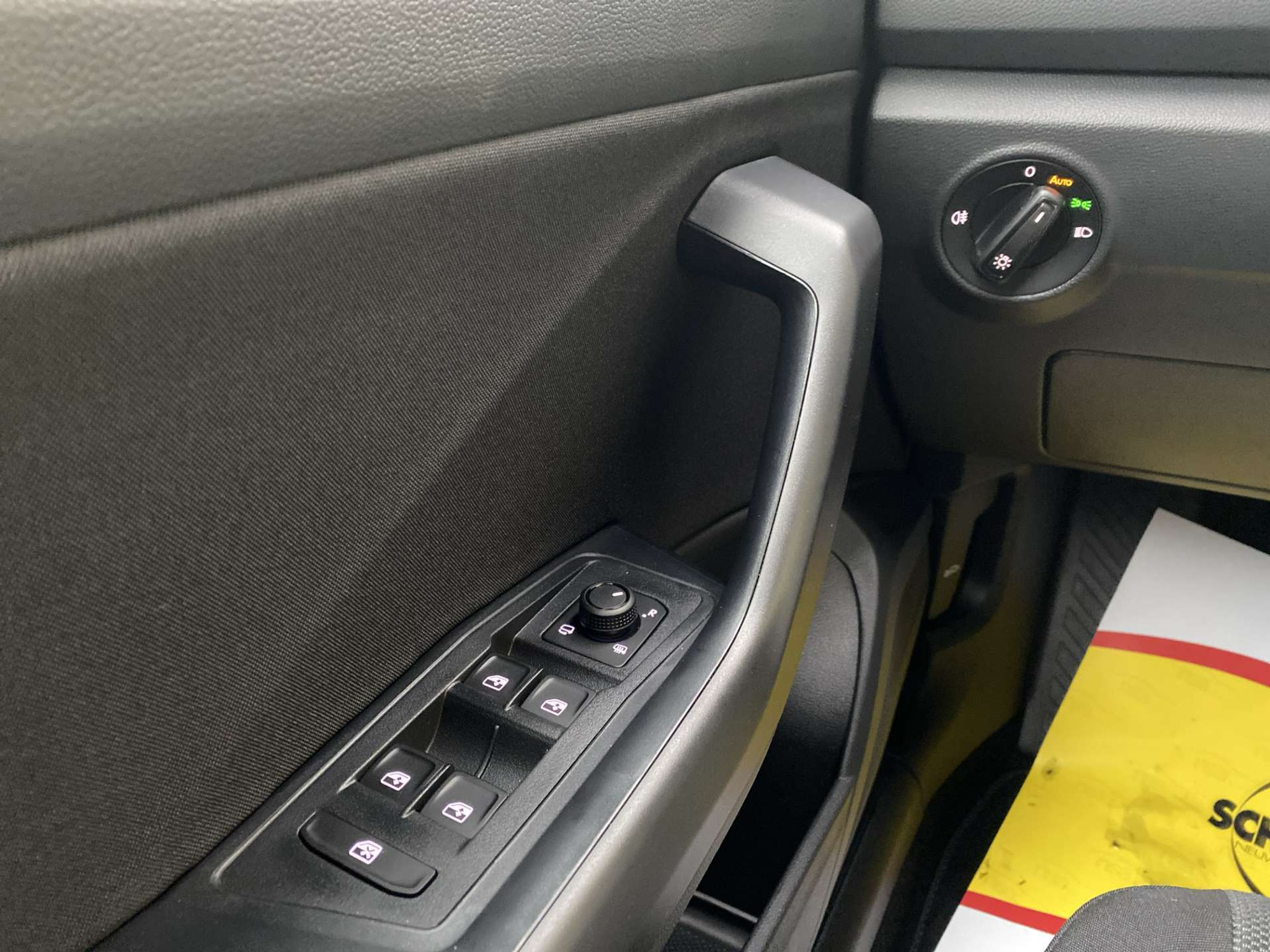 listing desktop thumbnail image 15