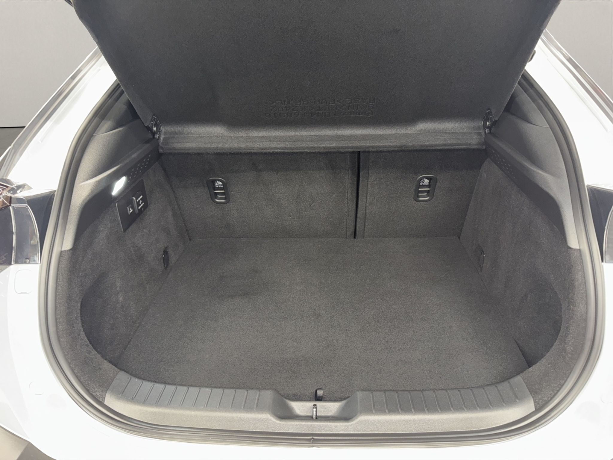 listing desktop thumbnail image 14