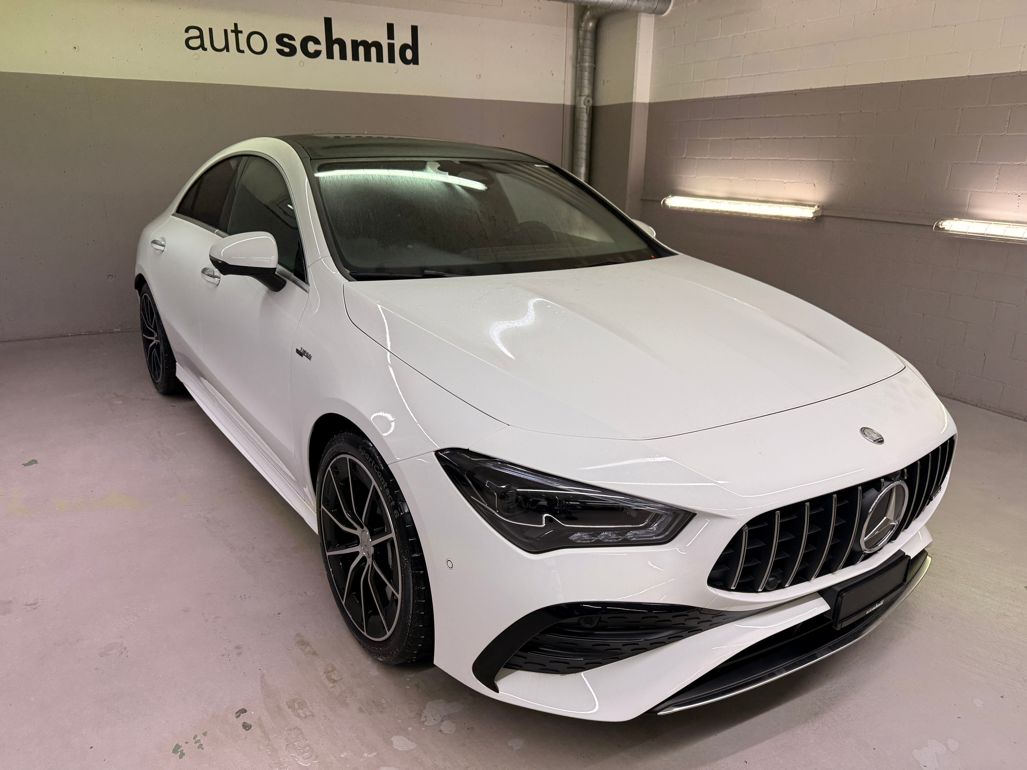 listing desktop thumbnail image 1