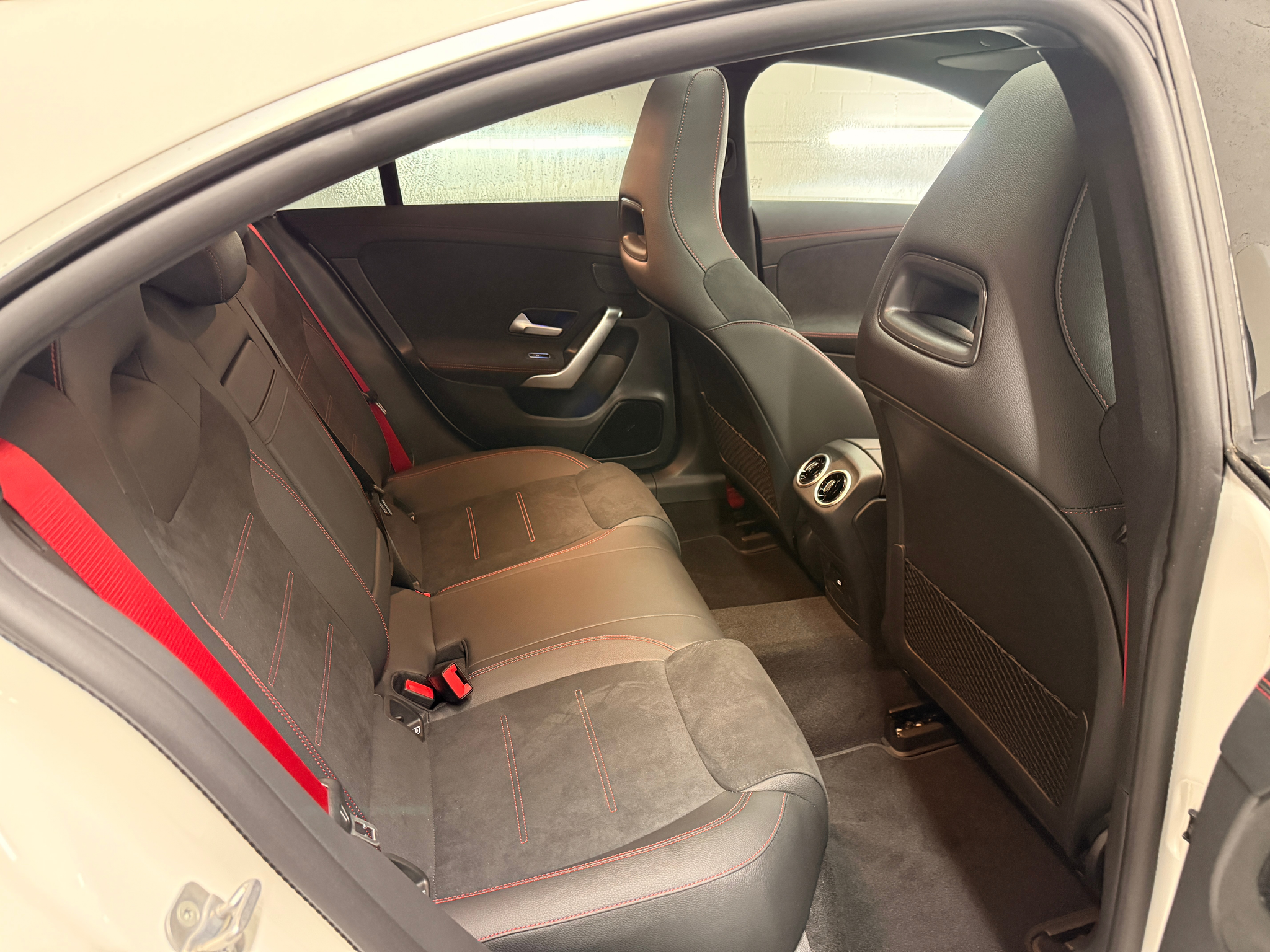 listing desktop thumbnail image 8