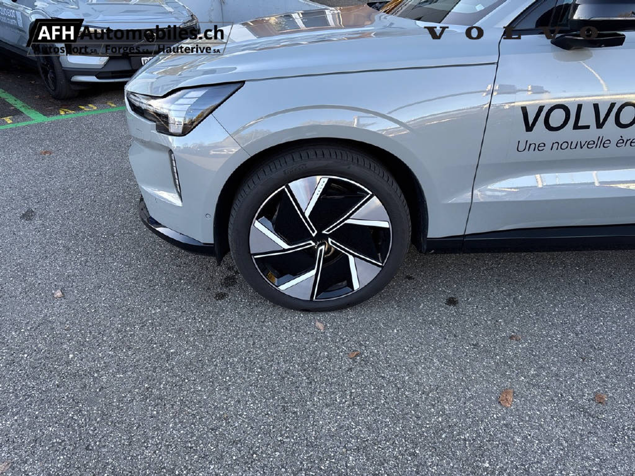 listing desktop thumbnail image 16