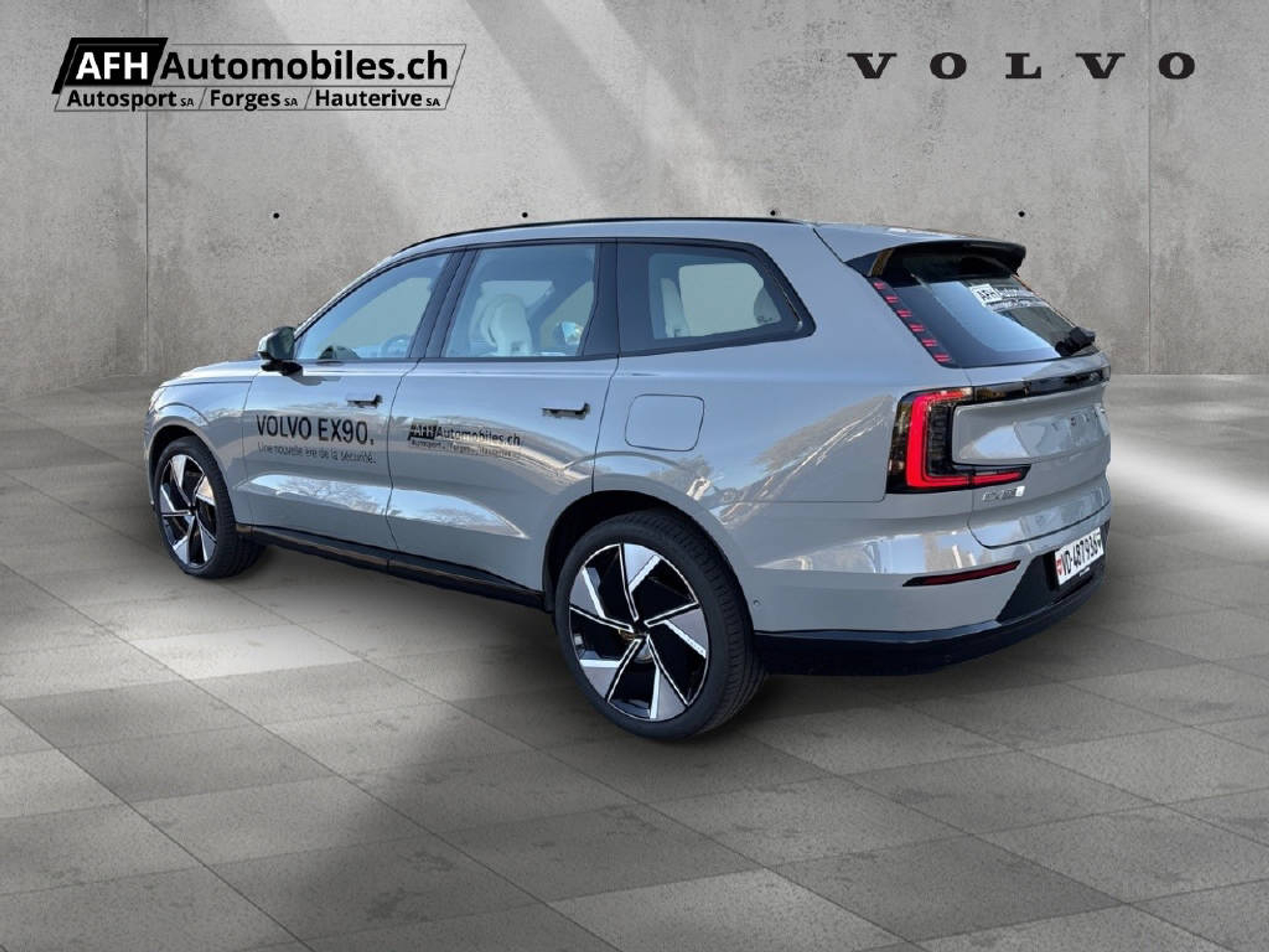 listing desktop thumbnail image 2