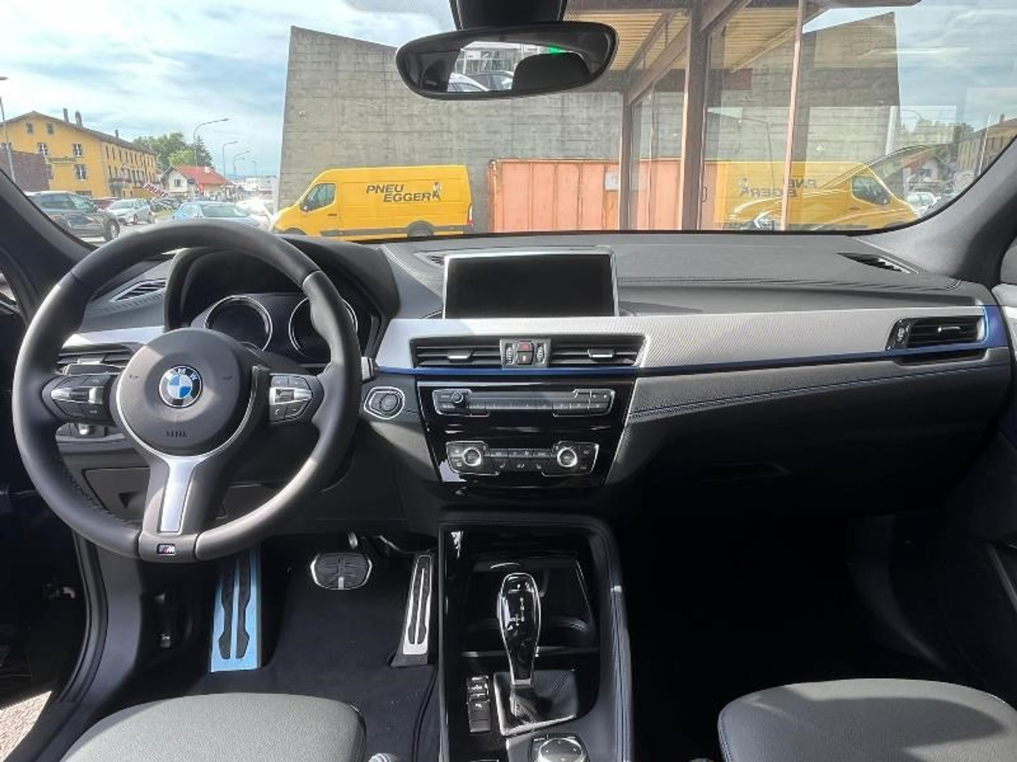 listing desktop thumbnail image 9