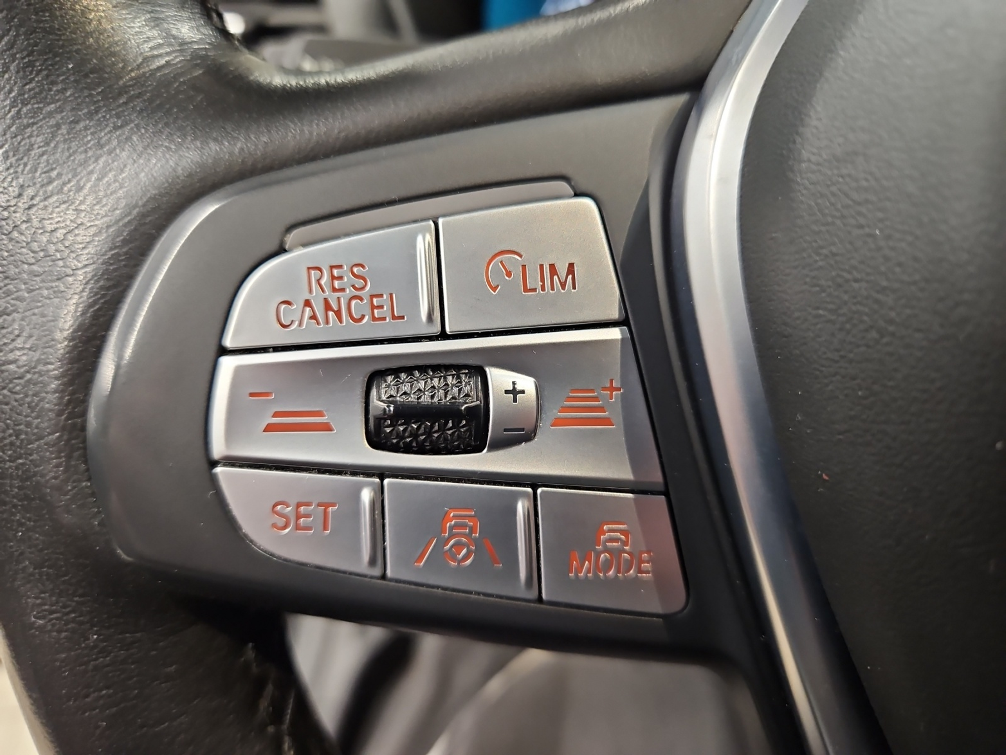 listing desktop thumbnail image 17