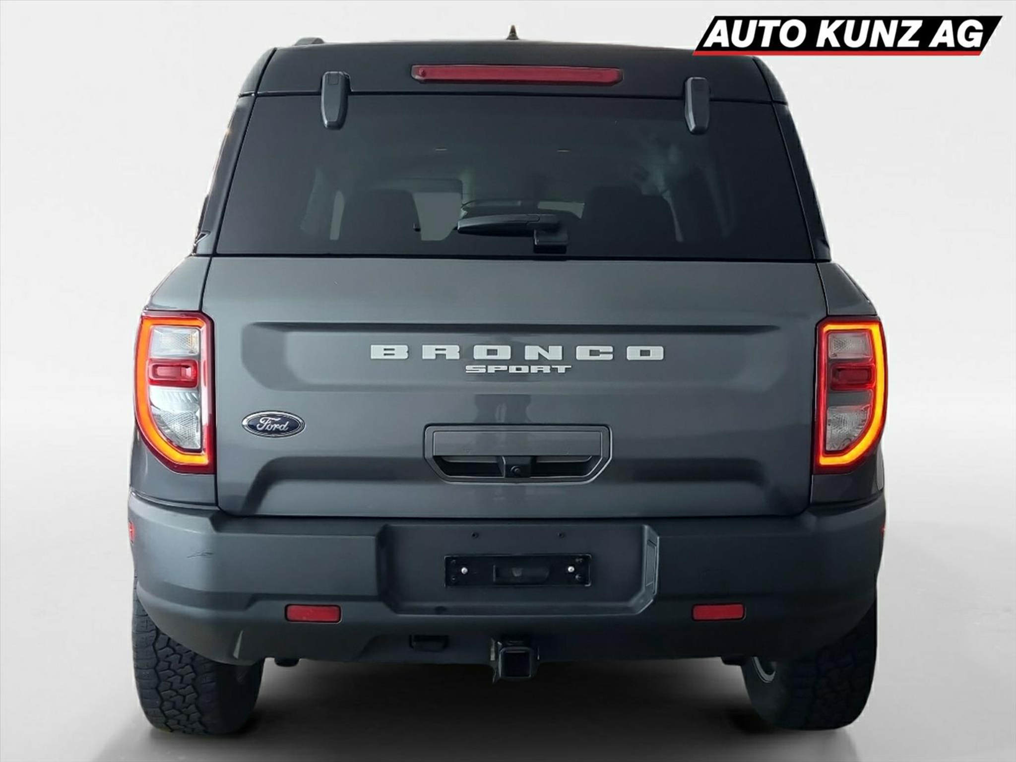 listing desktop thumbnail image 3