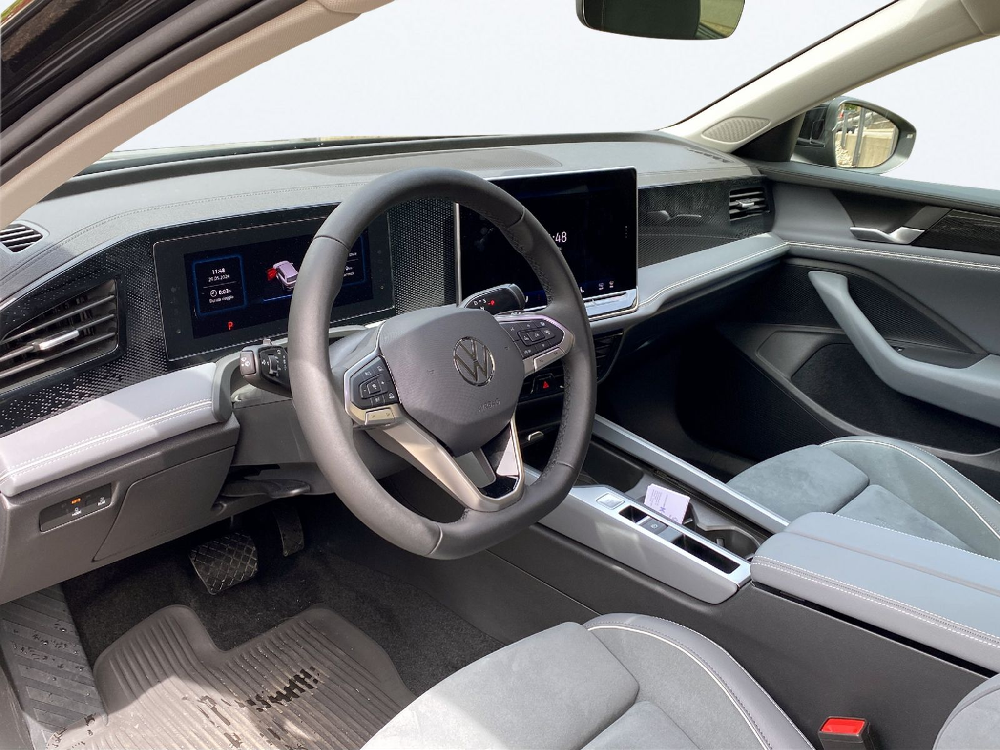 listing desktop thumbnail image 11