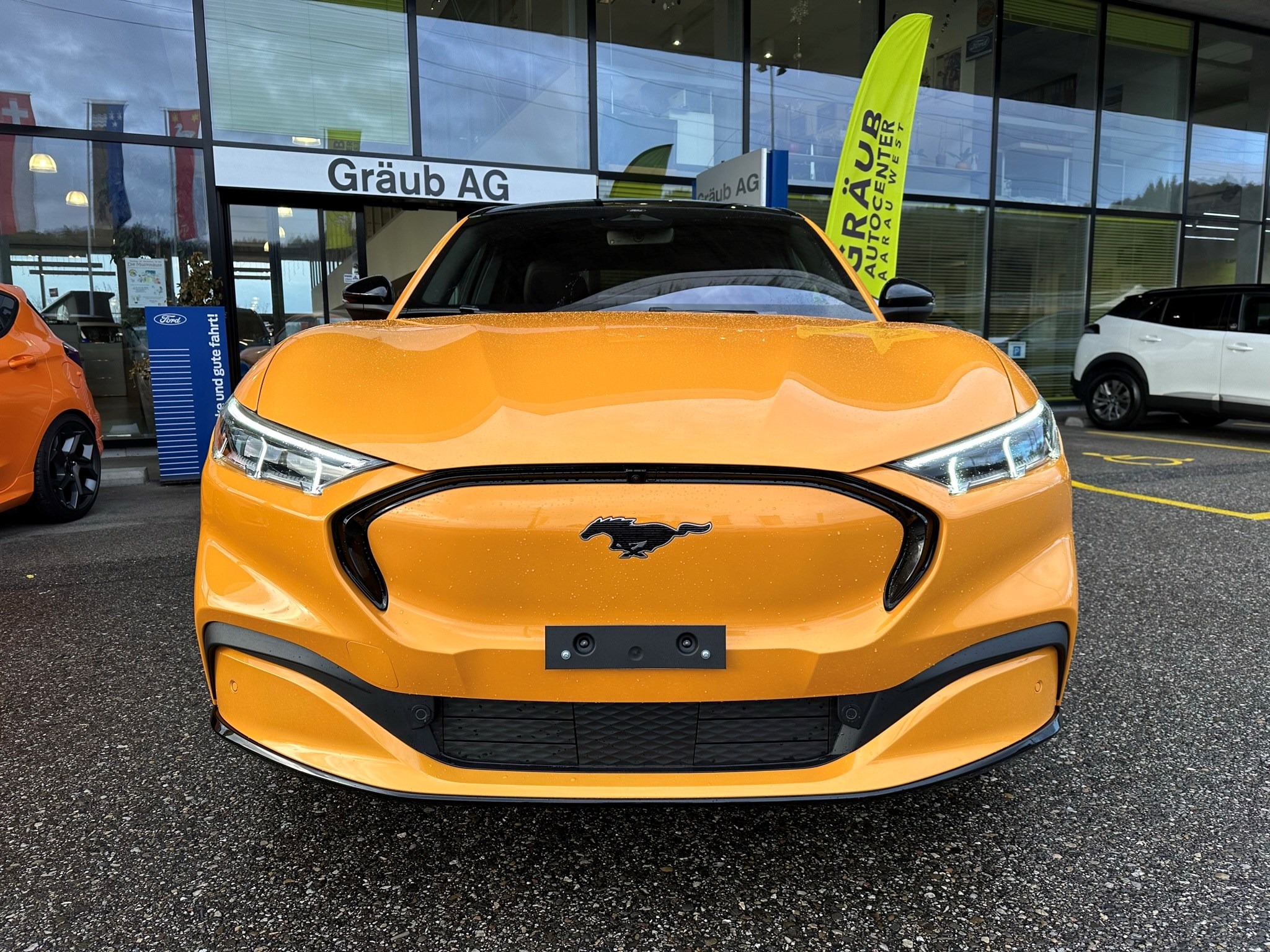 listing desktop thumbnail image 1