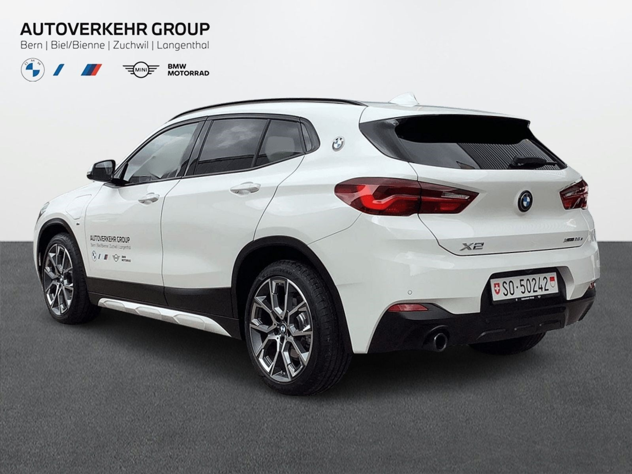 listing desktop thumbnail image 3