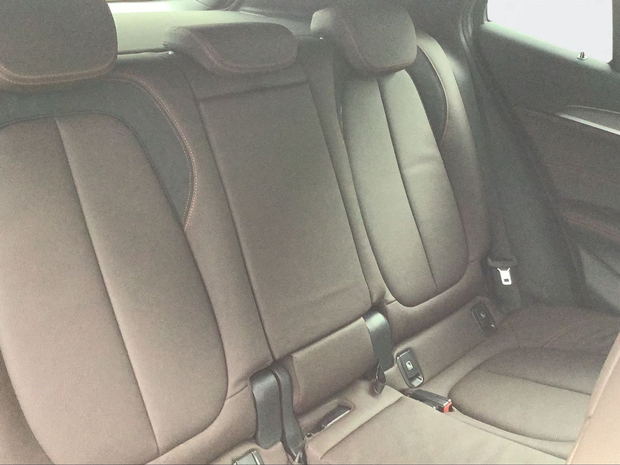 listing desktop thumbnail image 17