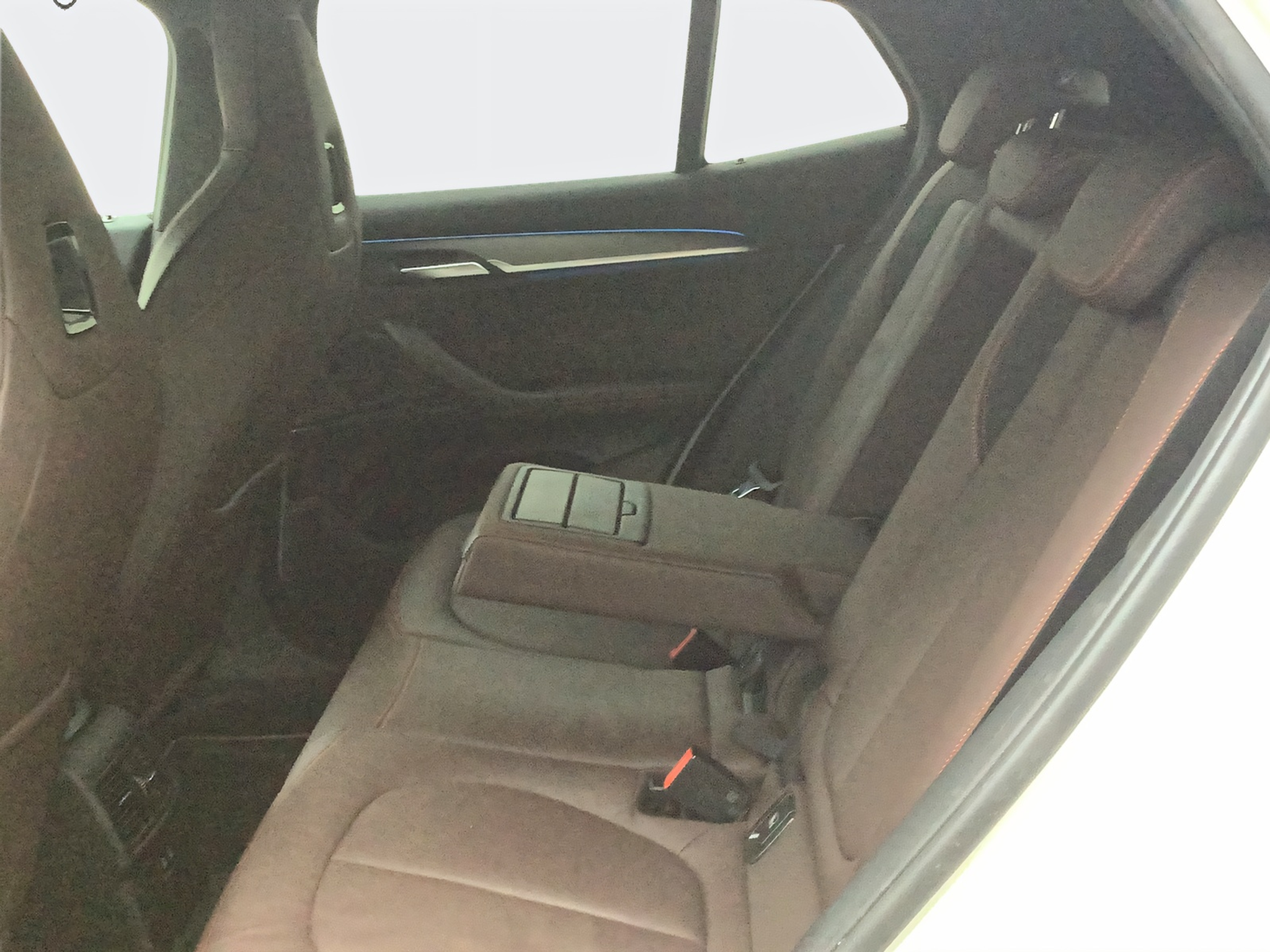 listing desktop thumbnail image 18