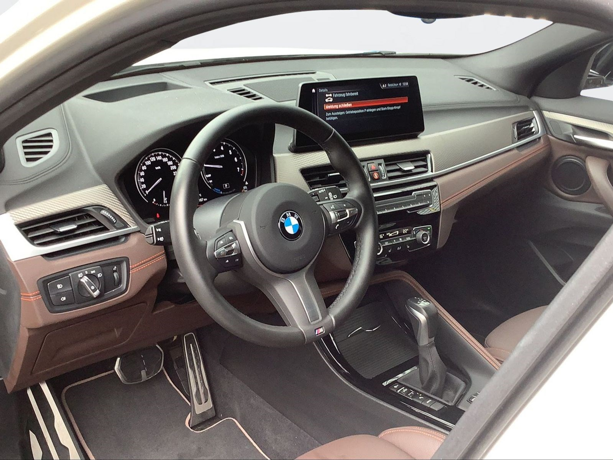 listing desktop thumbnail image 12