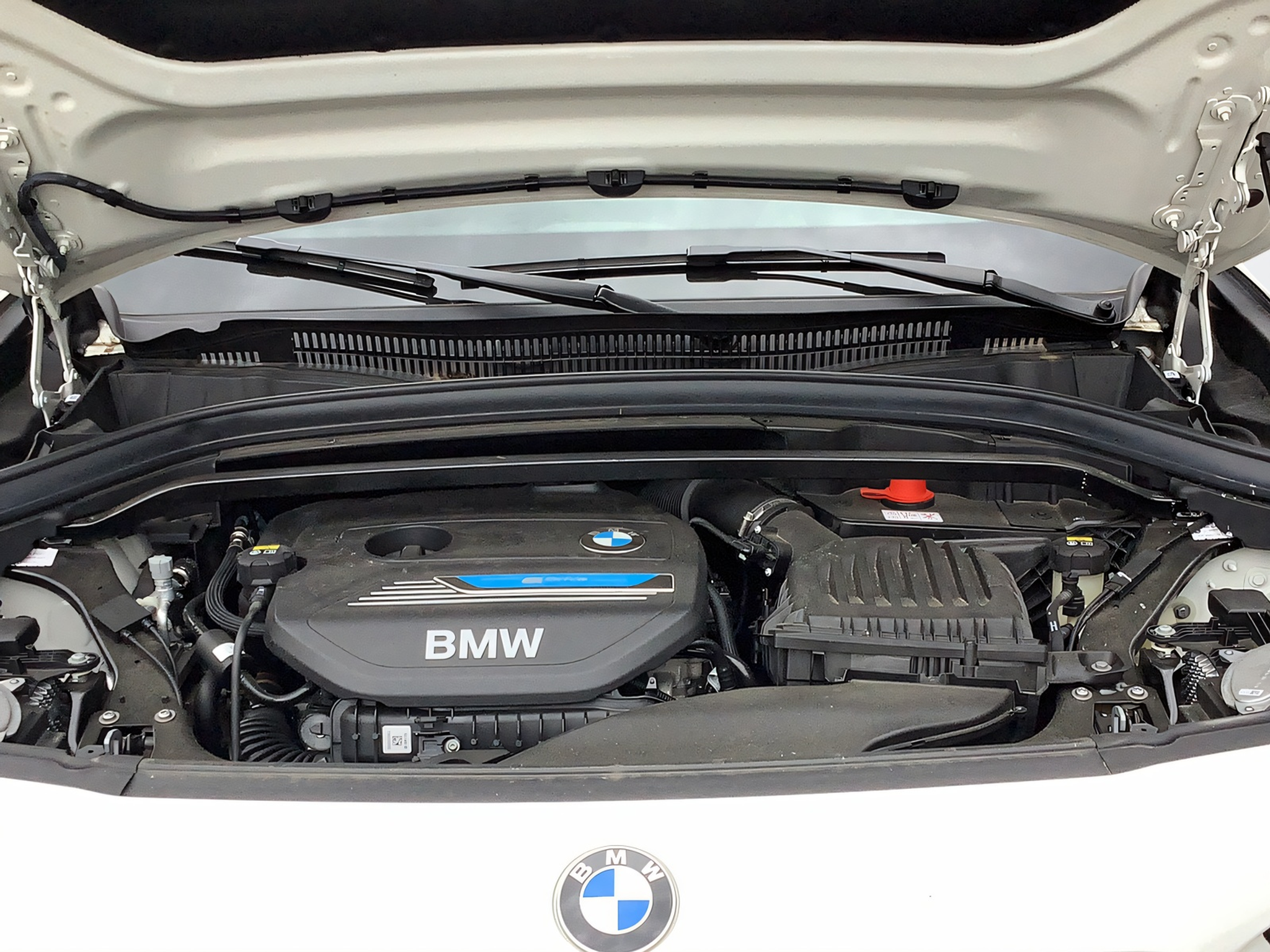 listing desktop thumbnail image 11