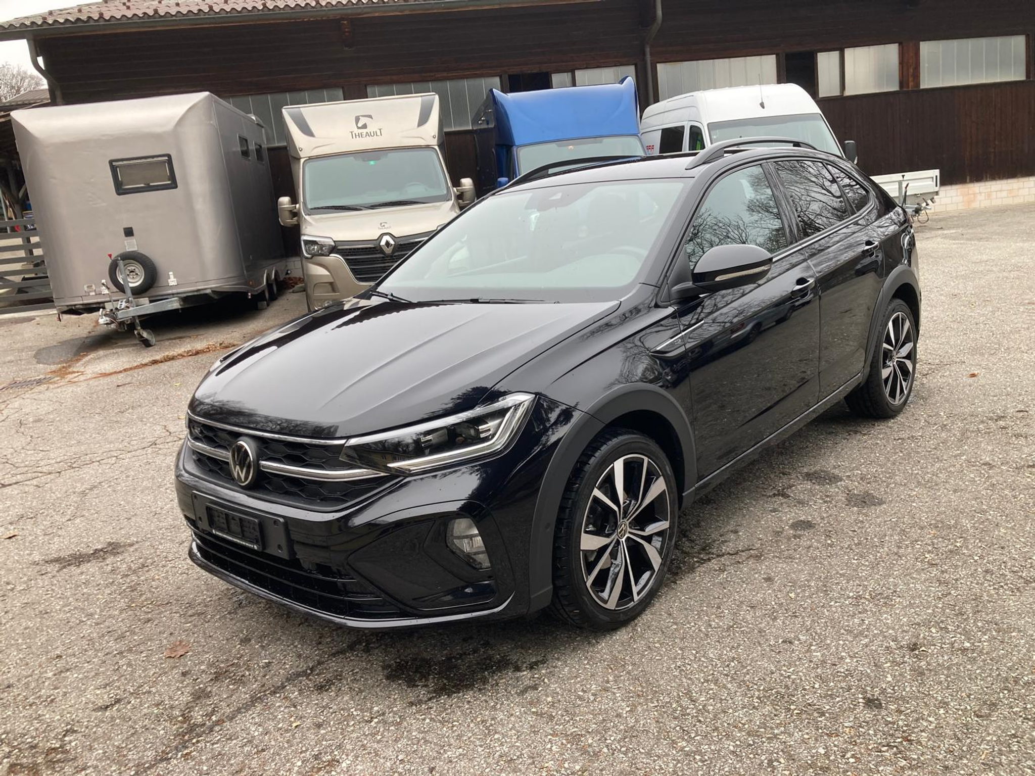 listing desktop thumbnail image 2