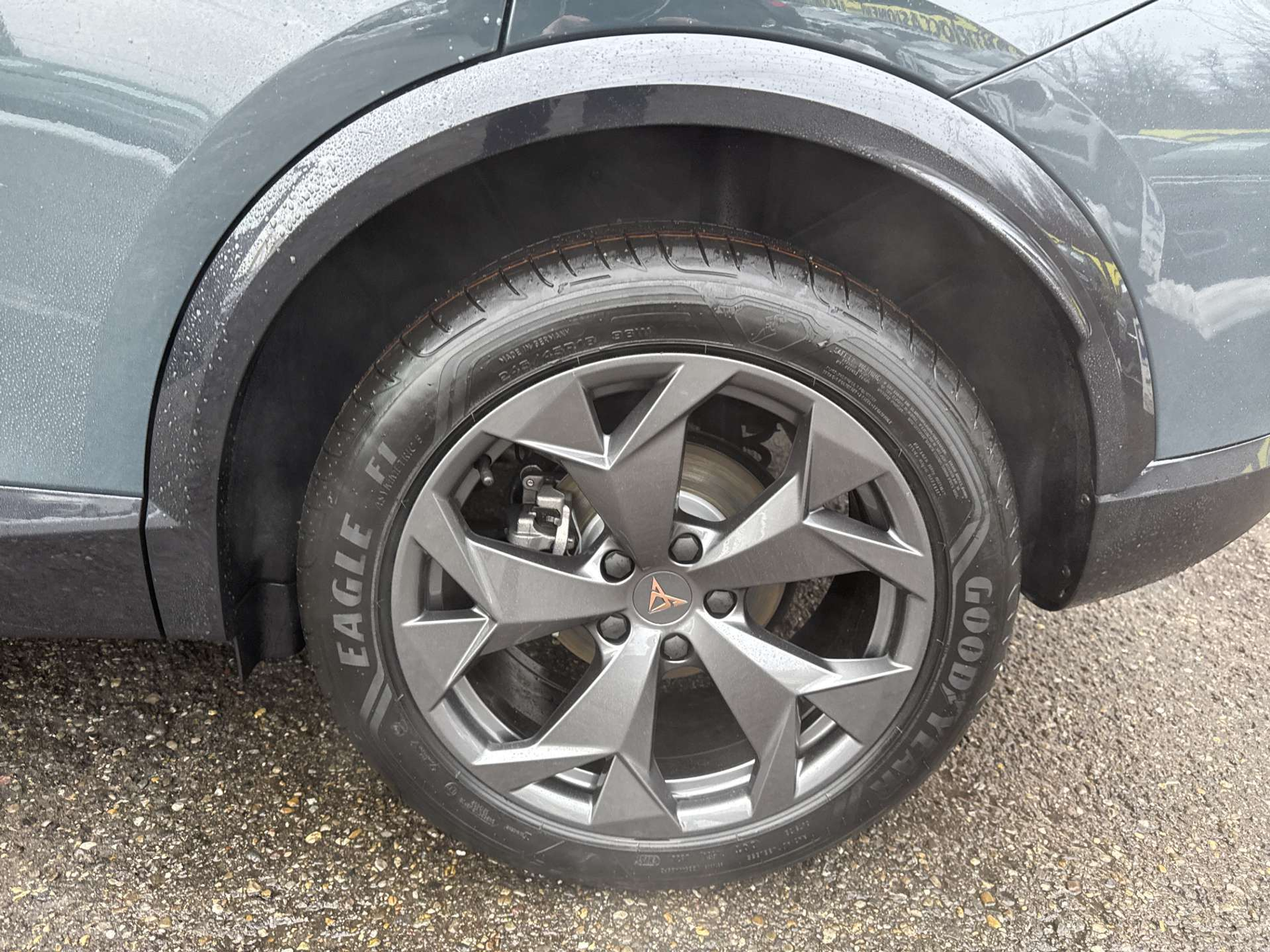 listing desktop thumbnail image 9