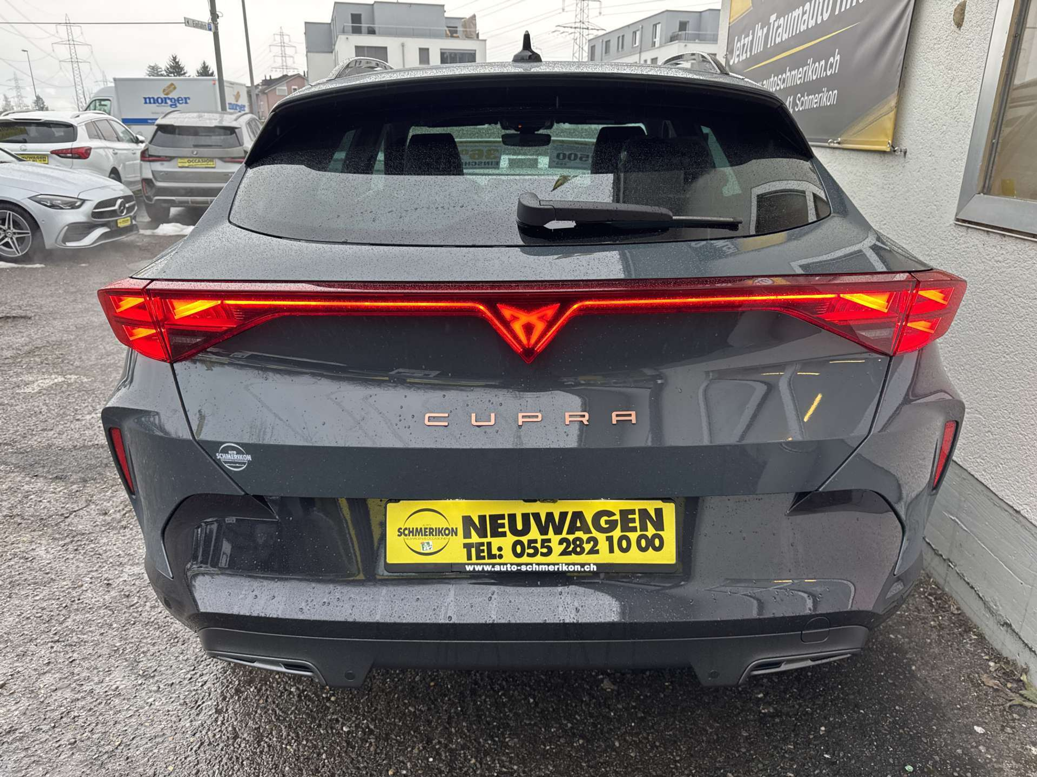 listing desktop thumbnail image 3