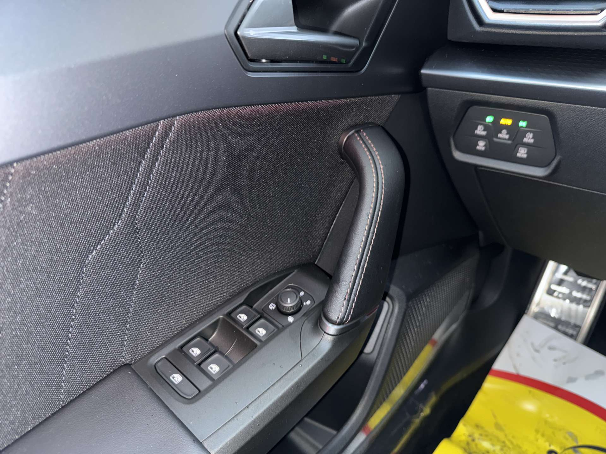 listing desktop thumbnail image 15