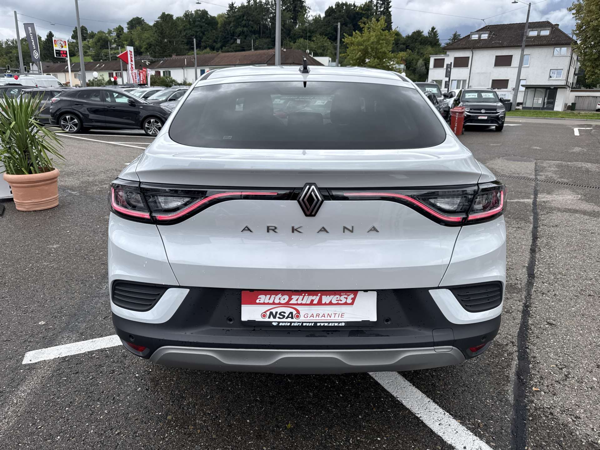 listing desktop thumbnail image 14