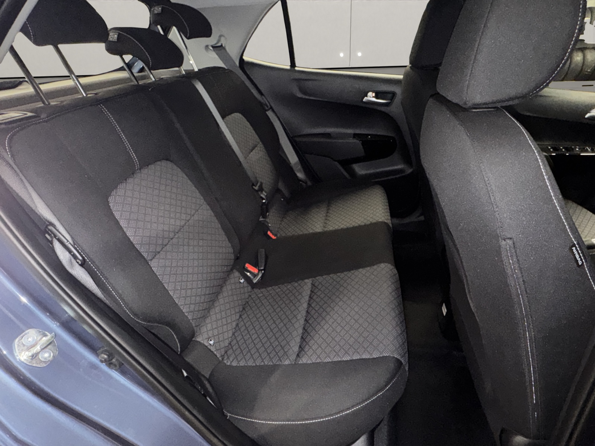 listing desktop thumbnail image 8