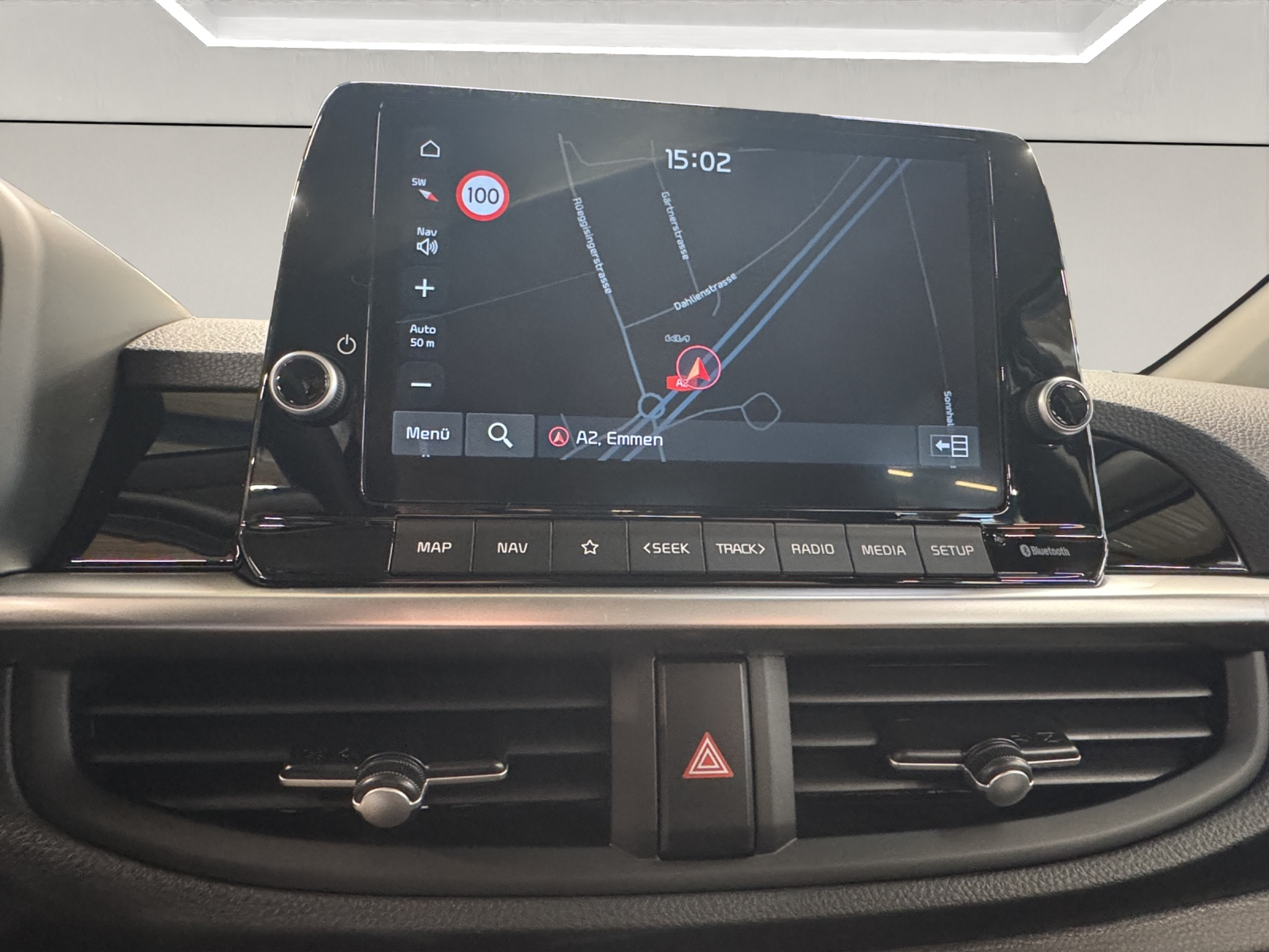 listing desktop thumbnail image 9