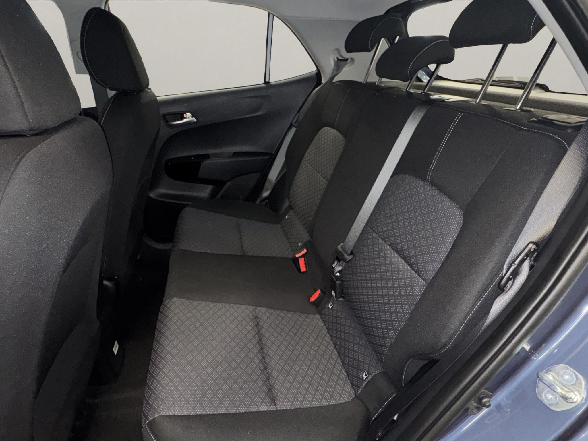 listing desktop thumbnail image 14