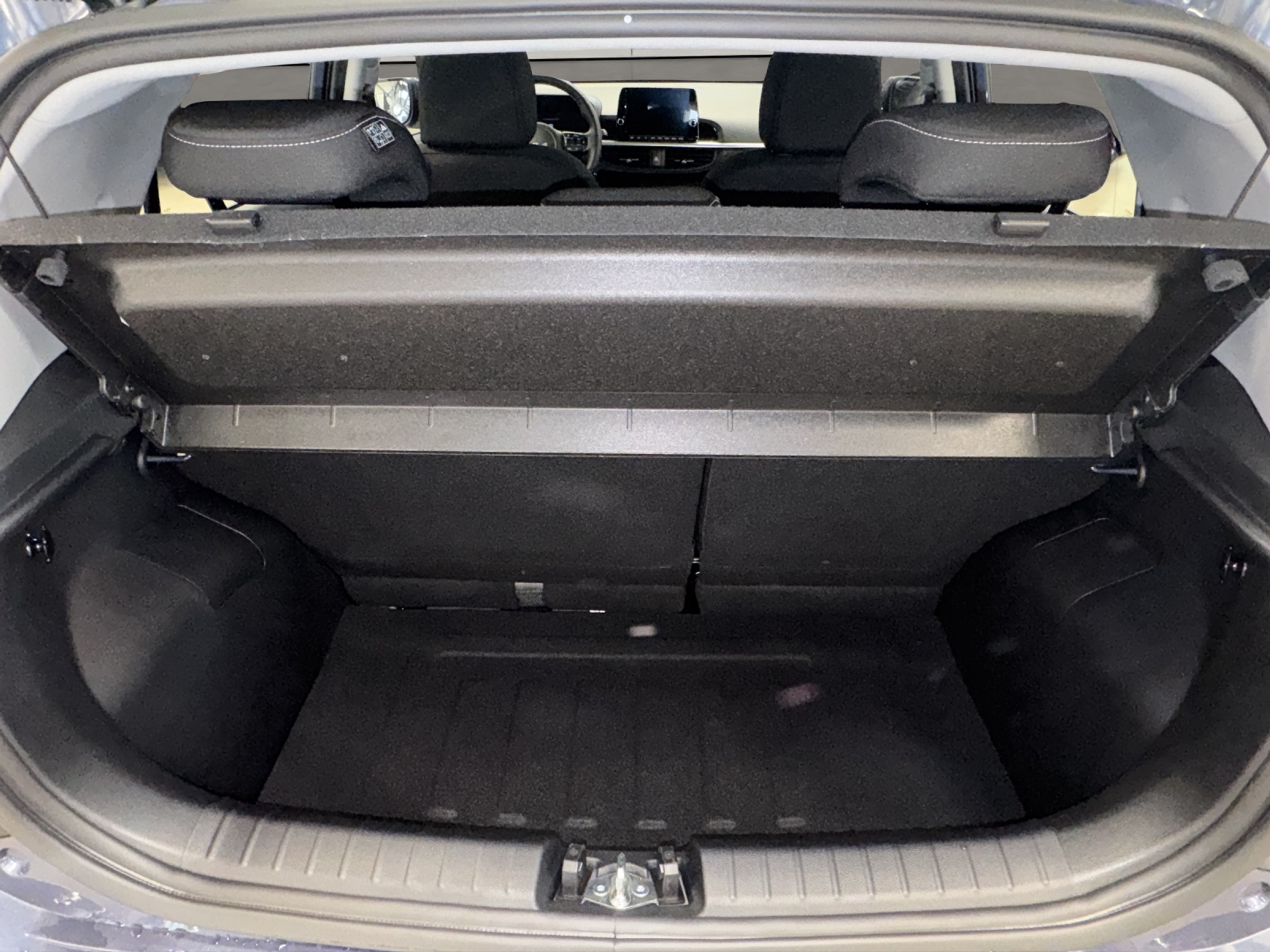 listing desktop thumbnail image 10