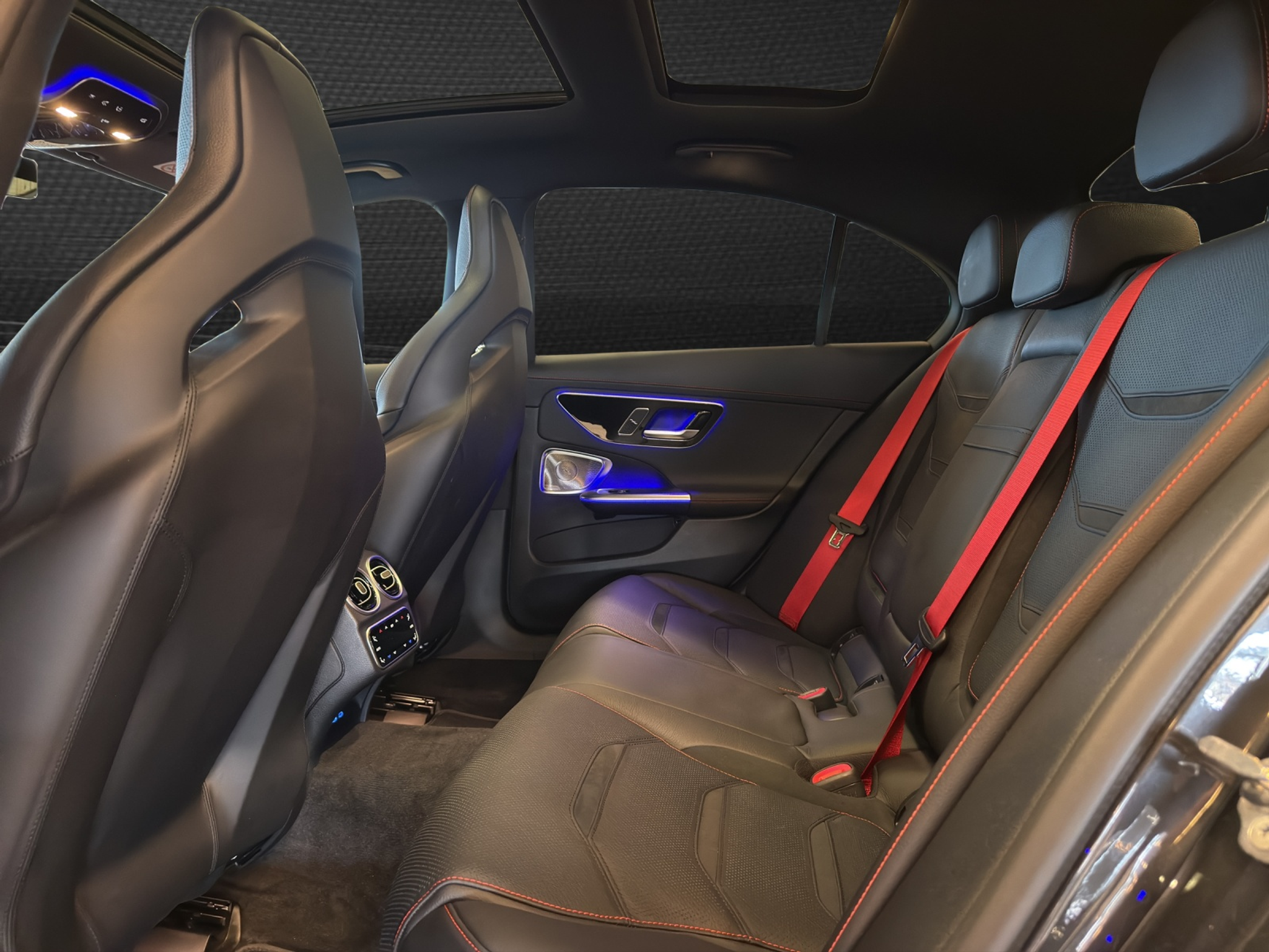 listing desktop thumbnail image 9