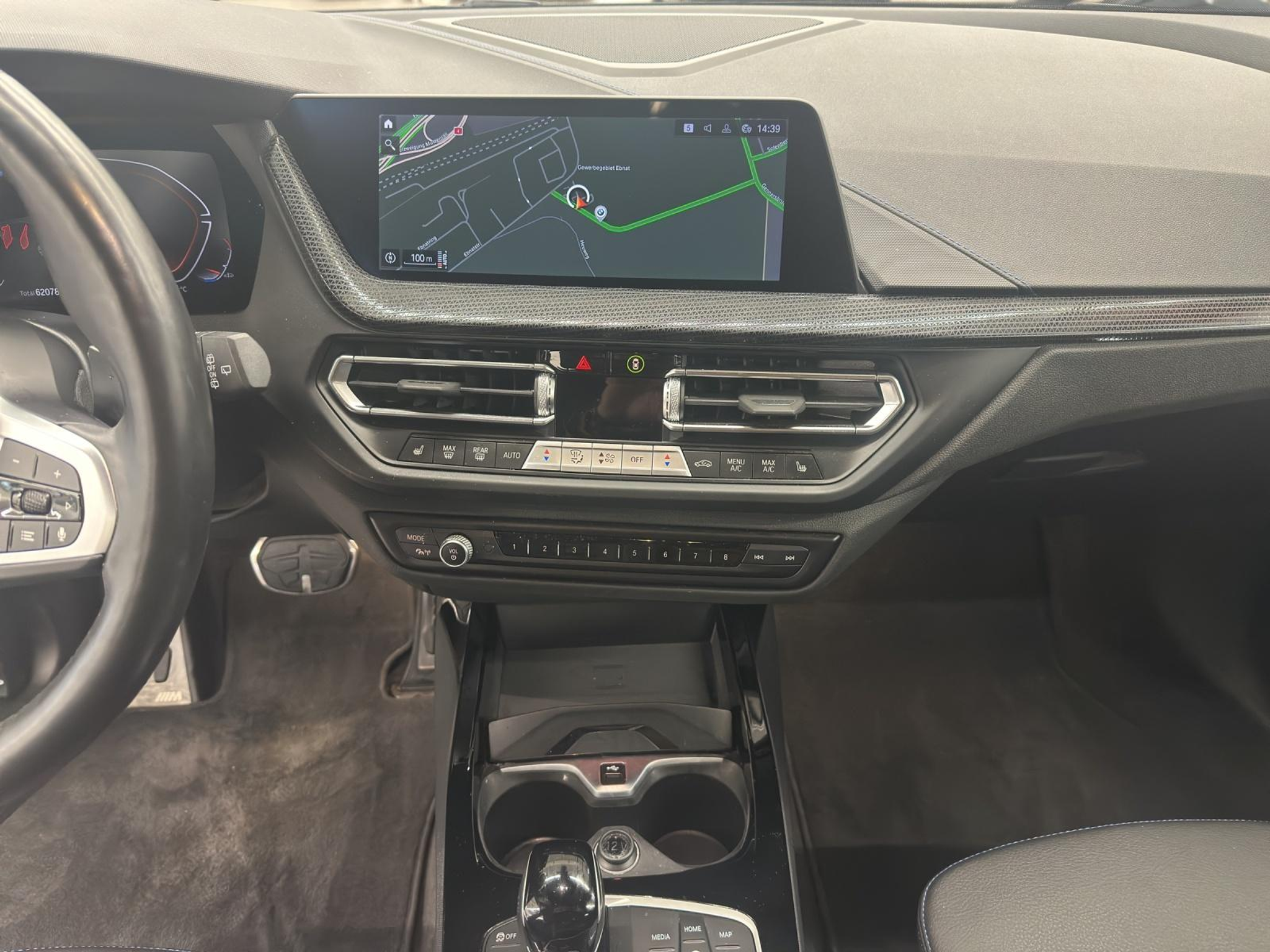 listing desktop thumbnail image 11