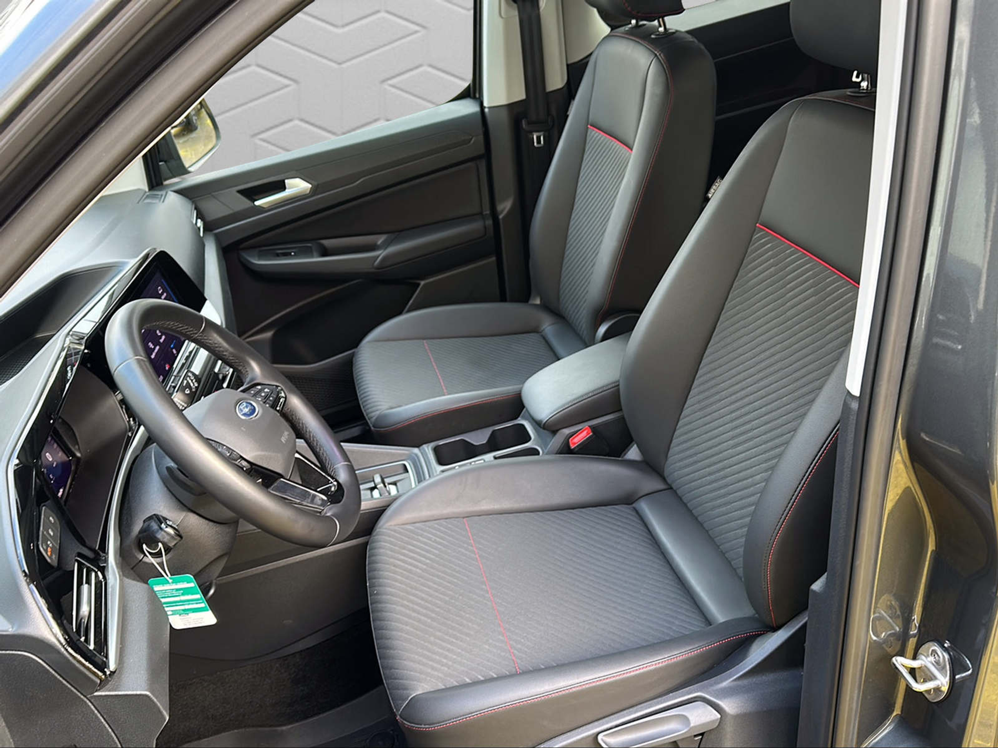 listing desktop thumbnail image 10