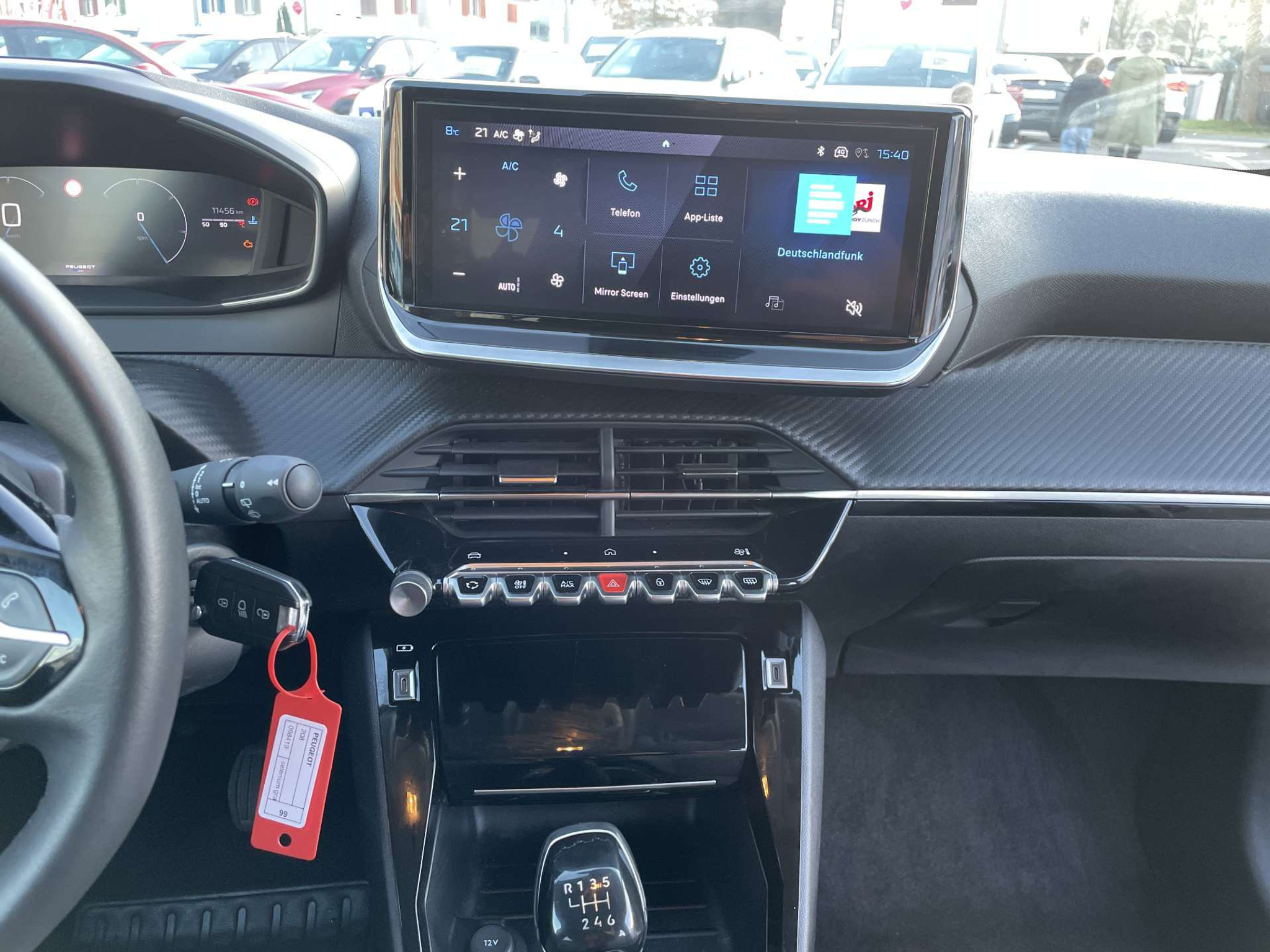 listing desktop thumbnail image 11