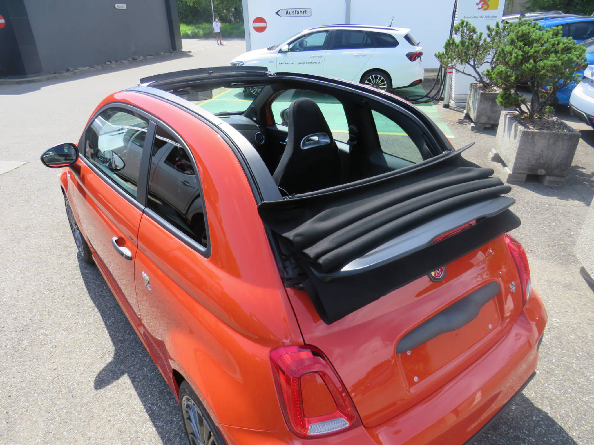 listing desktop thumbnail image 14