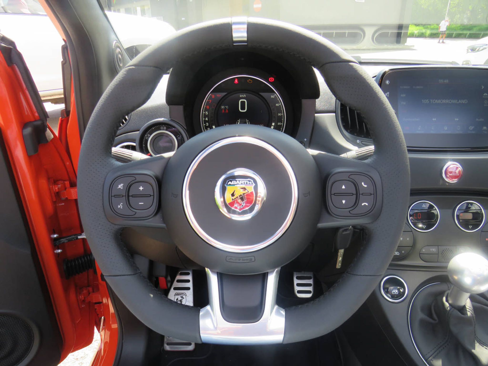 listing desktop thumbnail image 12