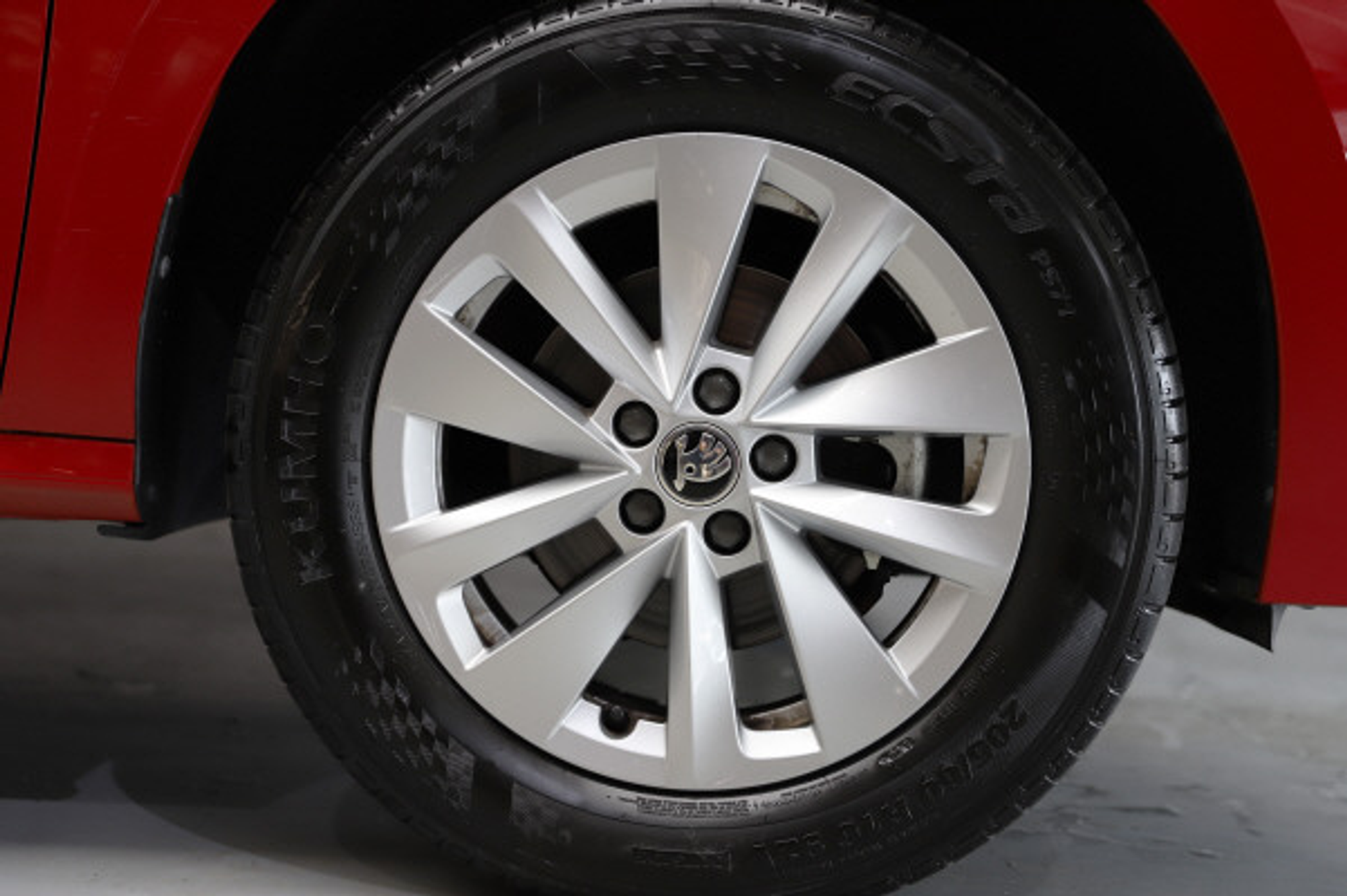 listing desktop thumbnail image 12